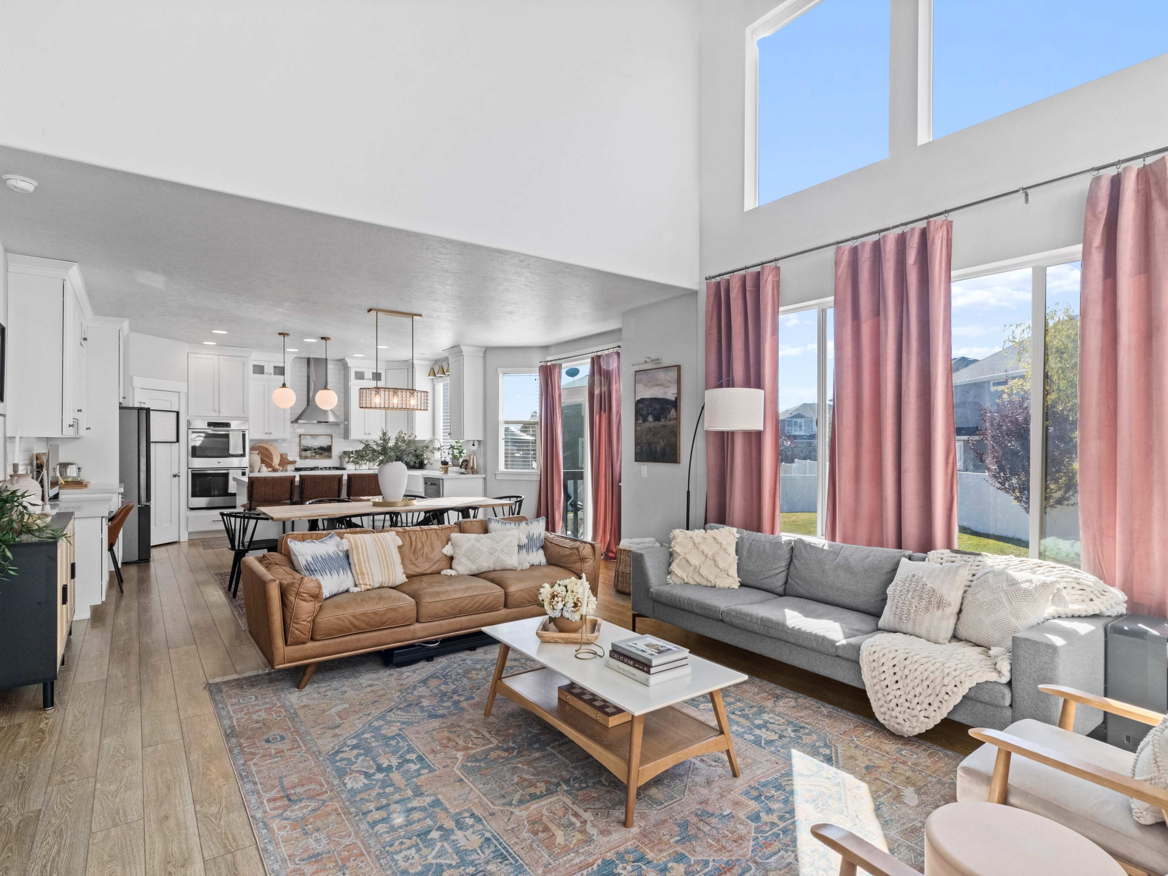 Welcoming Warm Modern Farmhouse Image in Vineyard, Vineyard, UT