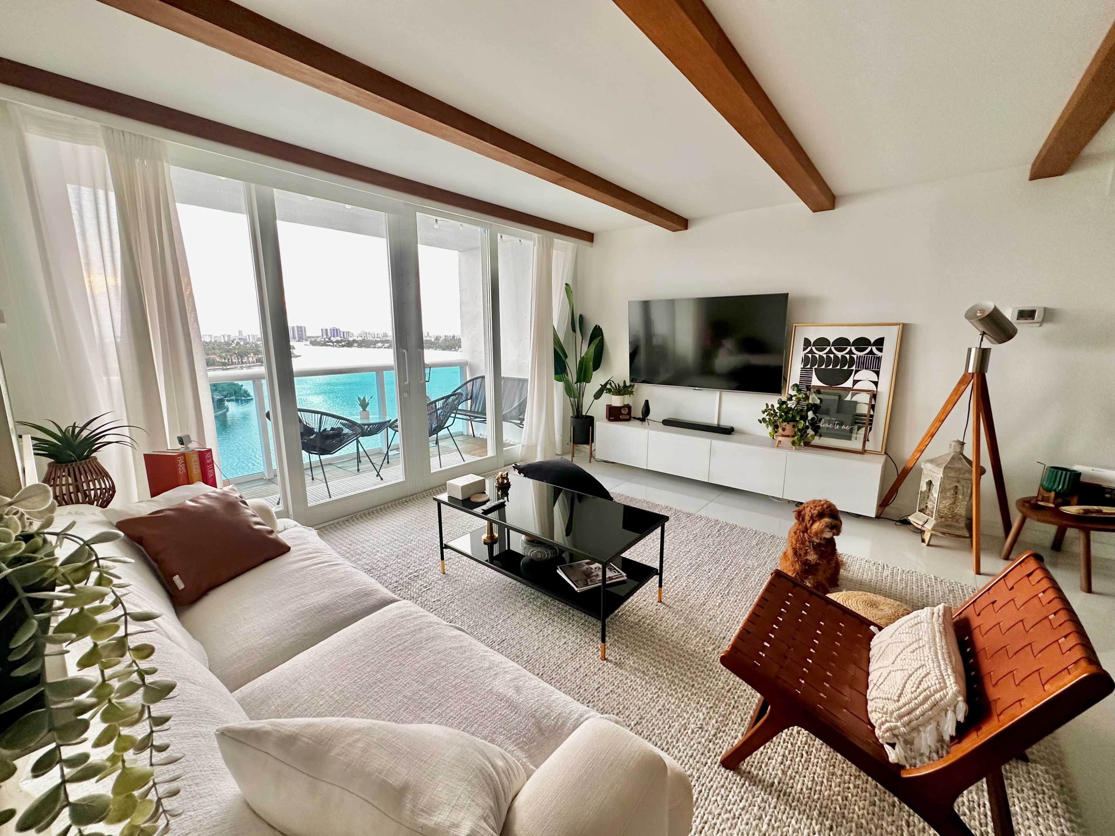 Stunning Luxury Waterfront Apartment in Miami – Perfect for Film & Photo Shoots Image in North Beach, MIAMI BEACH, FL