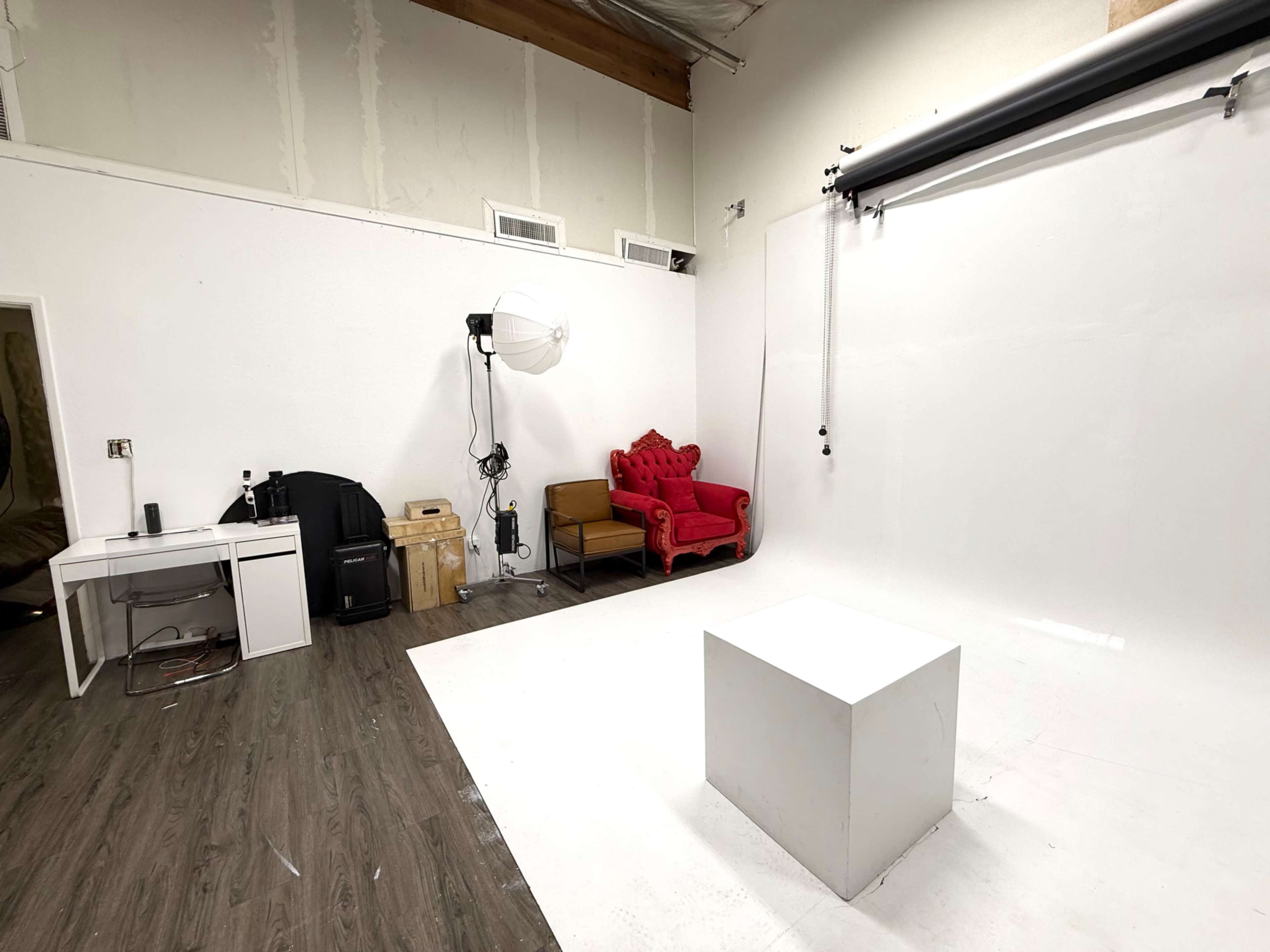 Photo shoot Image in Maryvale Village, Phoenix, AZ