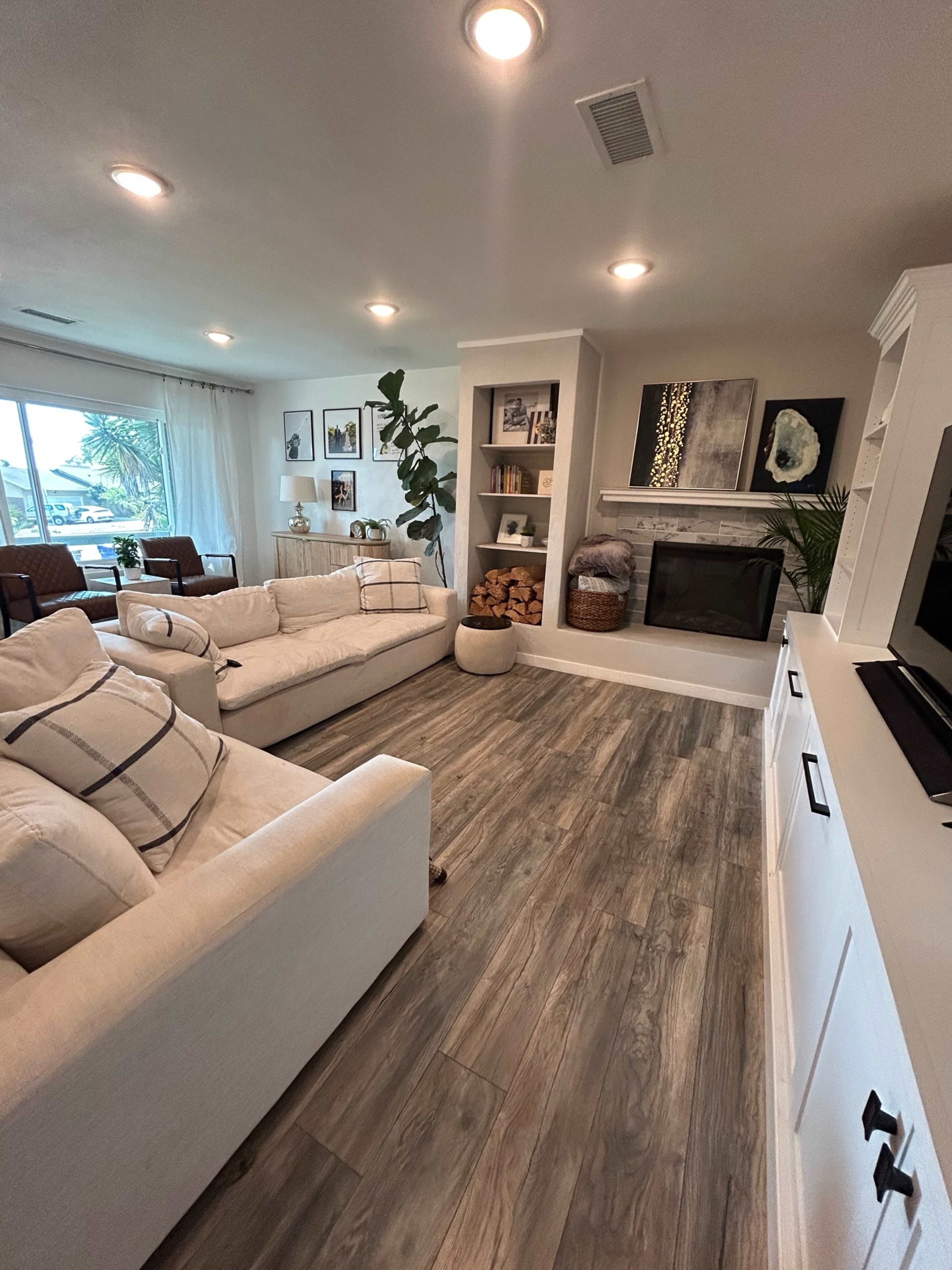 Modern Beach Cottage Image in Pacific Beach, San Diego, CA