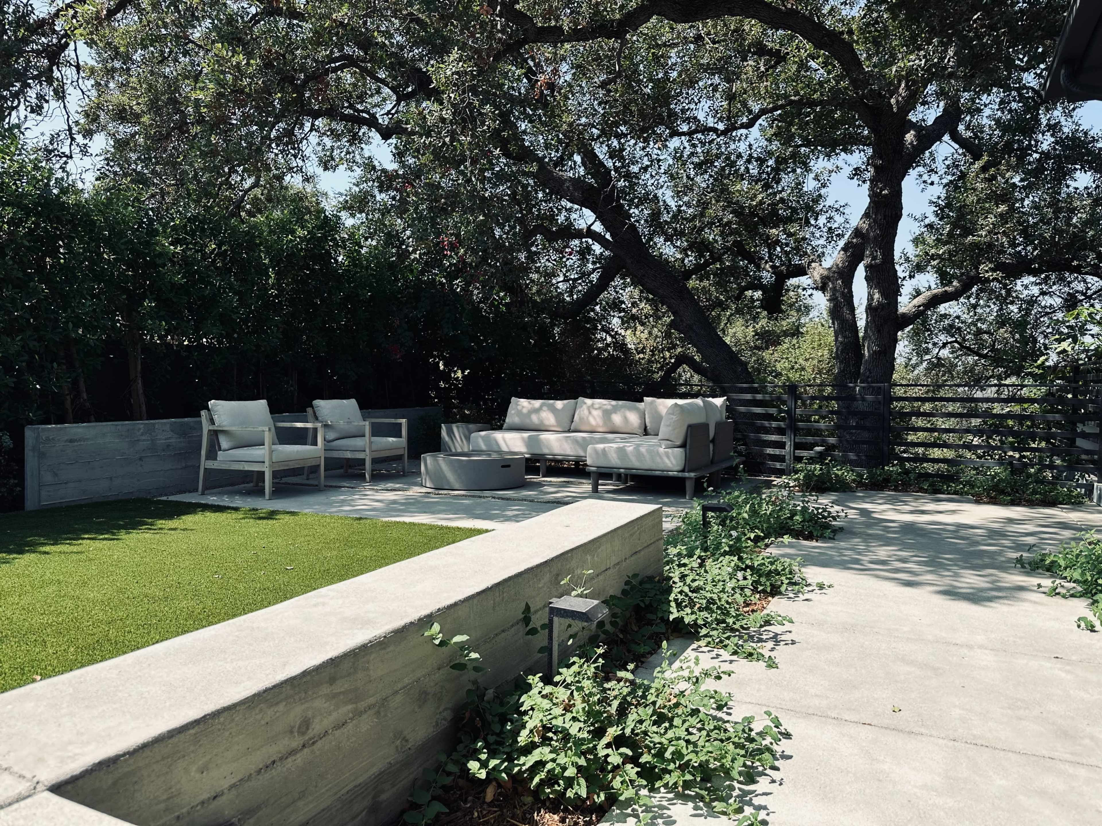 𝗪𝗔𝗟𝗗𝗘𝗡 Outdoor Architectural Retreat Image in Hastings Ranch, Pasadena, CA