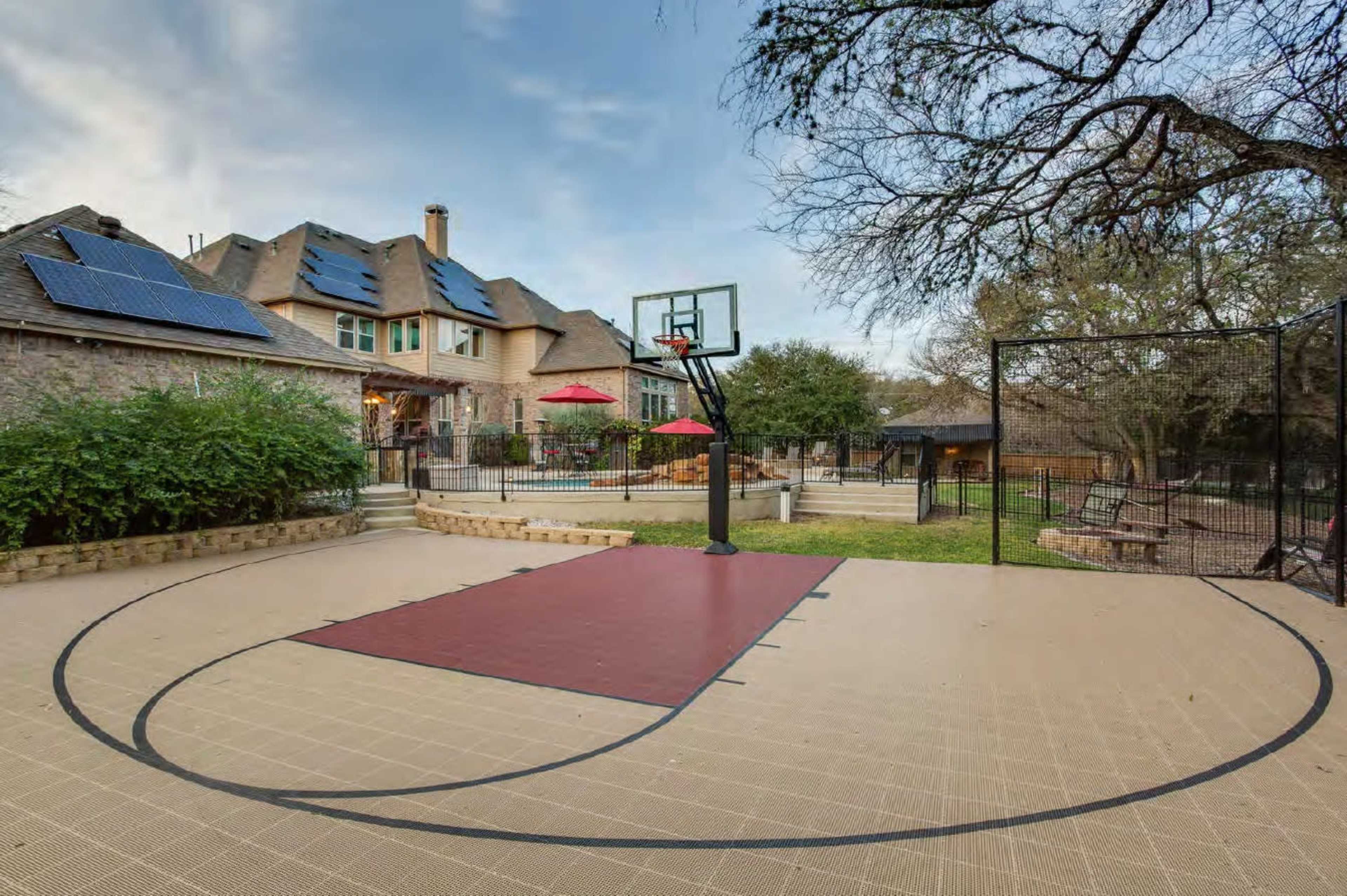 Pool + Water Slide + Party Room w/ AC + Basketball Image in Garden Ridge, Garden Ridge, TX