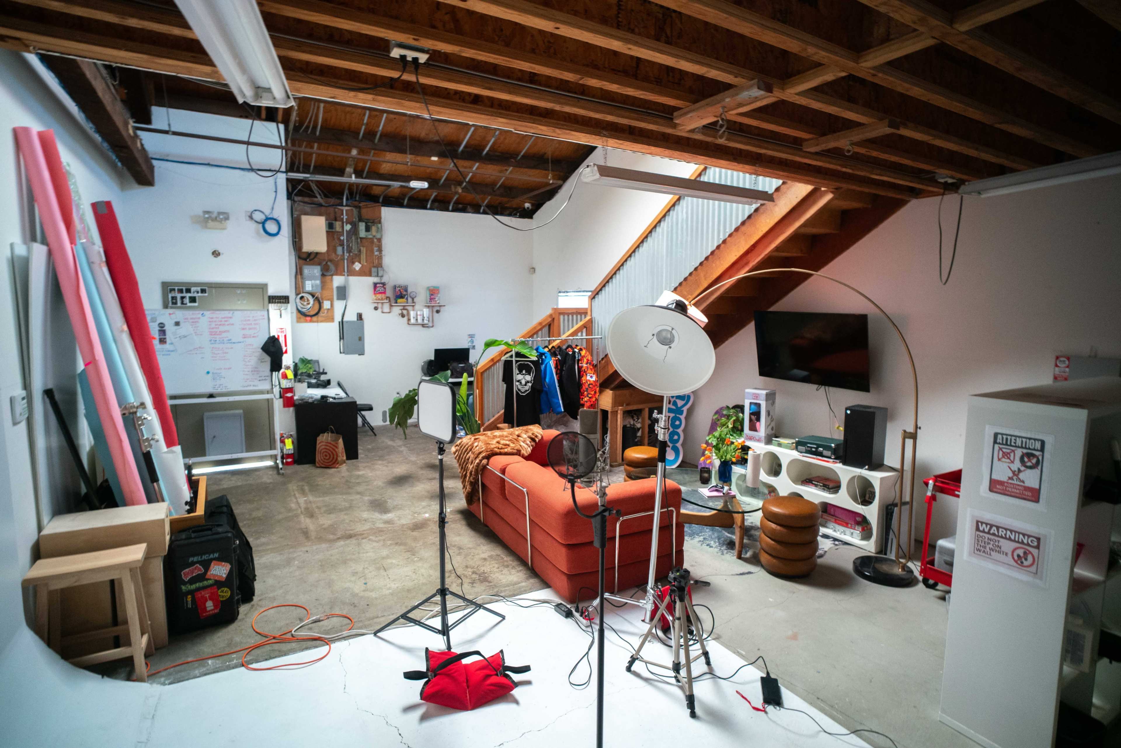 Studio Loft Creative Space w/ Free Lighting Equipment Image in West Oakland, Emeryville, CA
