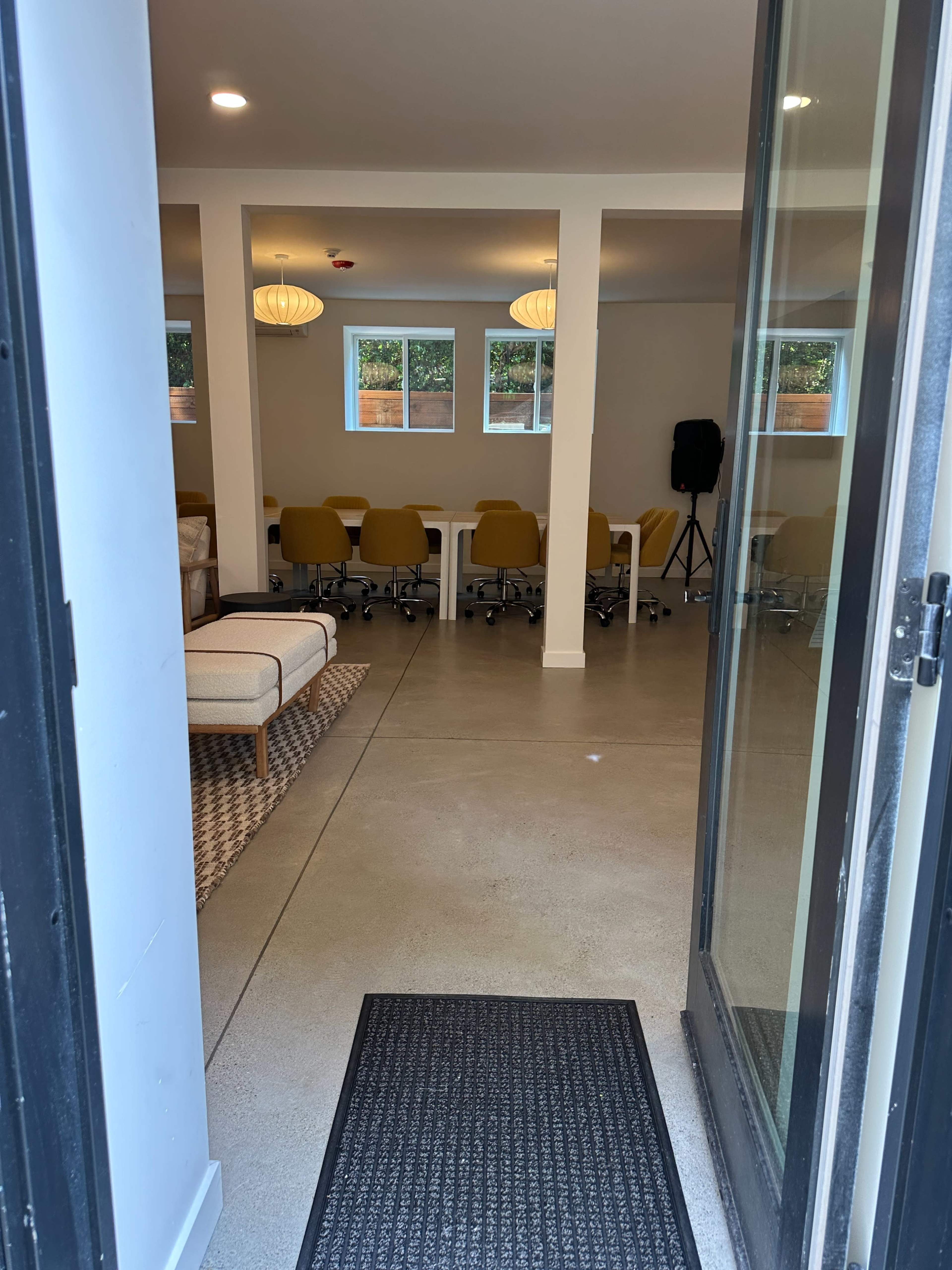 Contemporary Upper Queen Anne Meeting Space Image in East Queen Anne, Seattle, WA