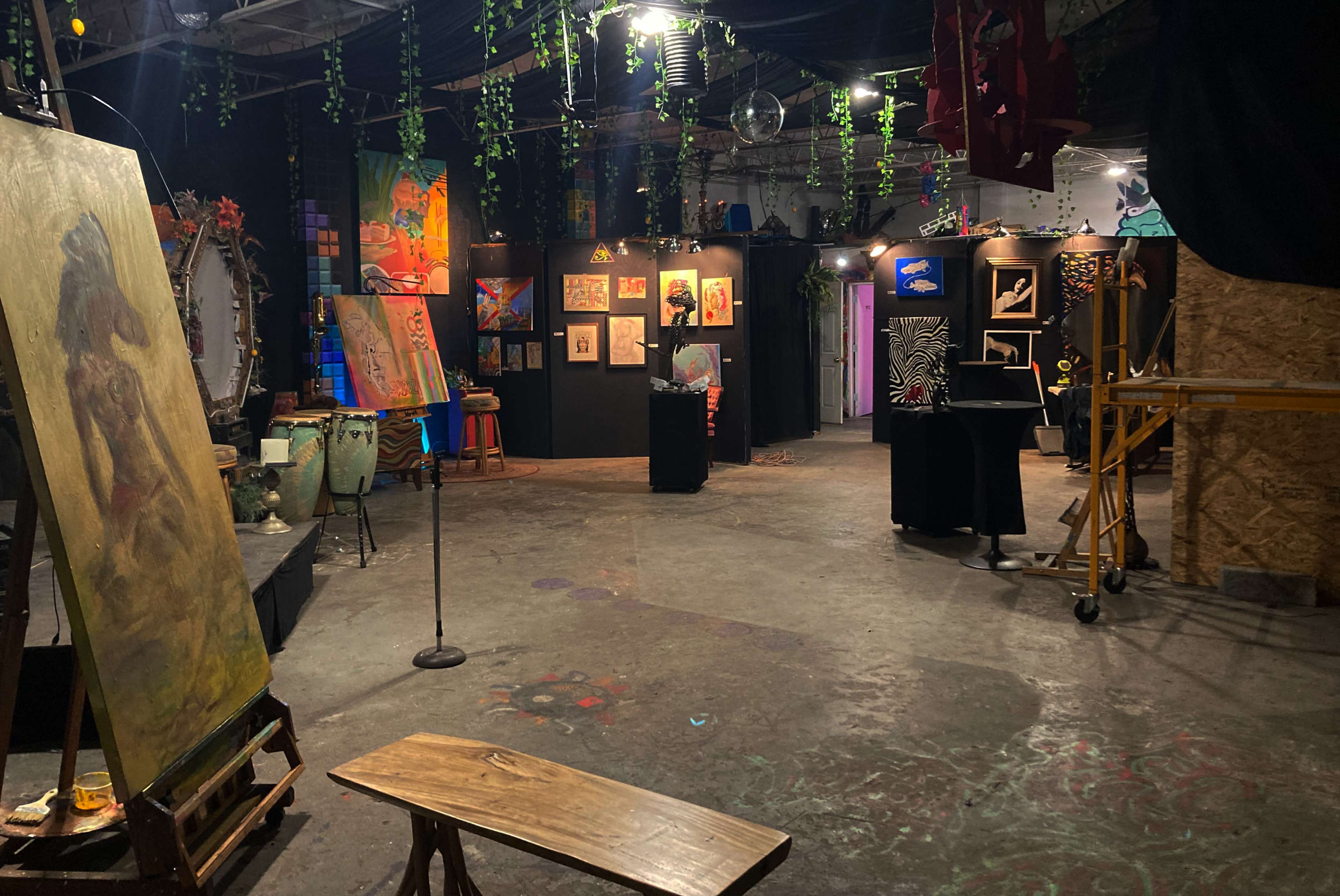Versatile Art Gallery & Event Space for parties, meetings, photoshoots and all gatherings Image in St. Petersburg, St. Petersburg, FL