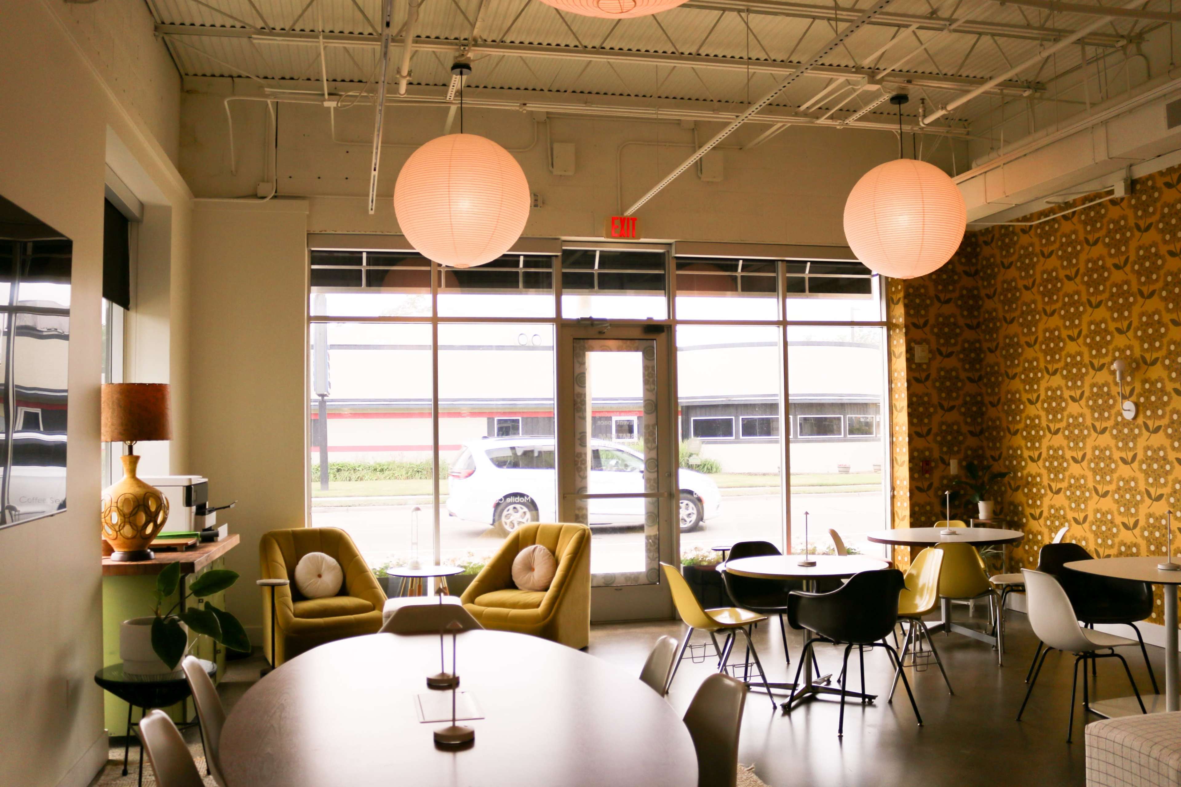 Grand Rapids Intimate Event & Meeting Space Image in Riverside Gardens, Grand Rapids, MI