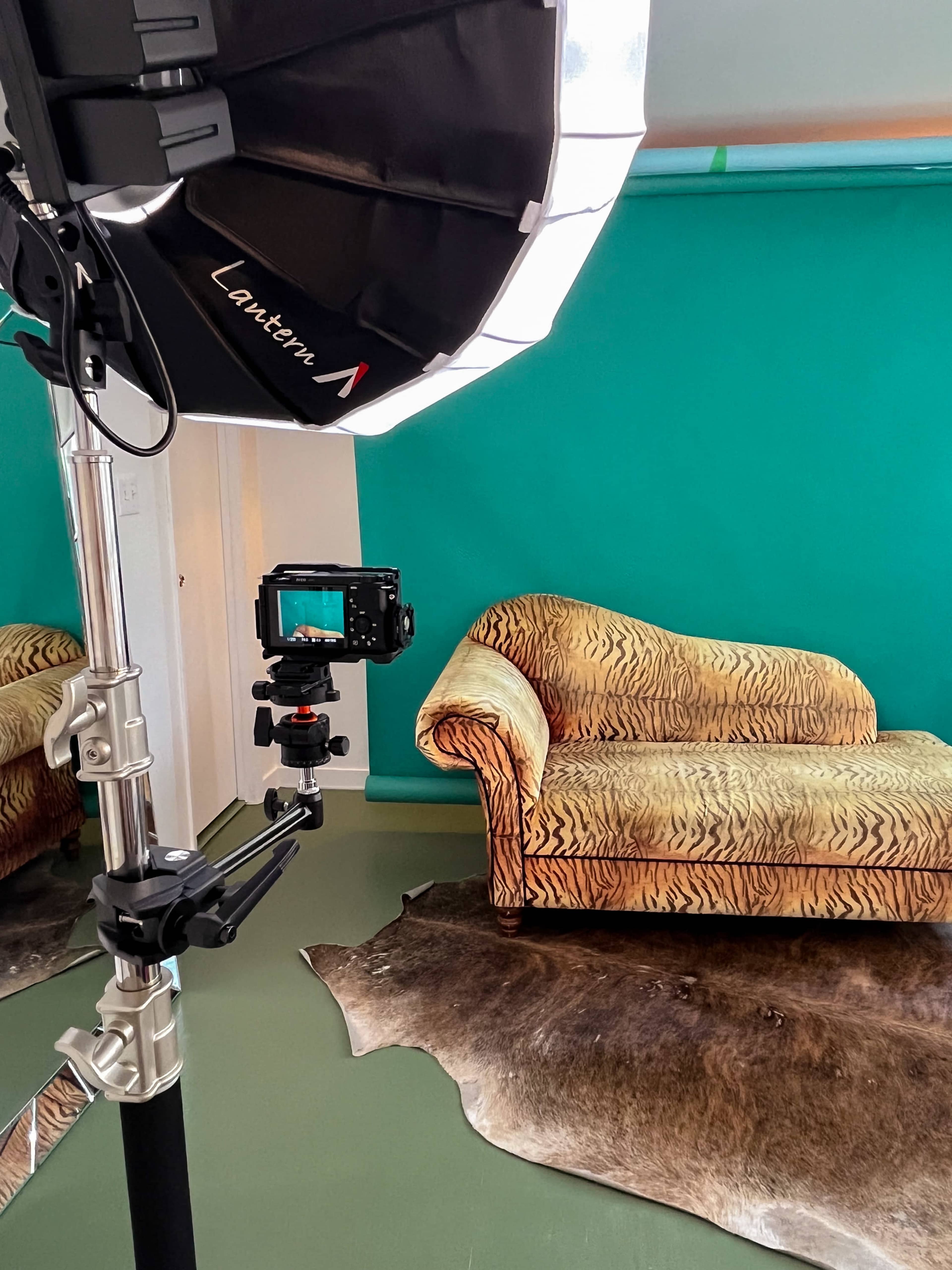 Modern Mount Pleasant Studio with Gorgeous Natural Light Image in East Vancouver, Vancouver, BC