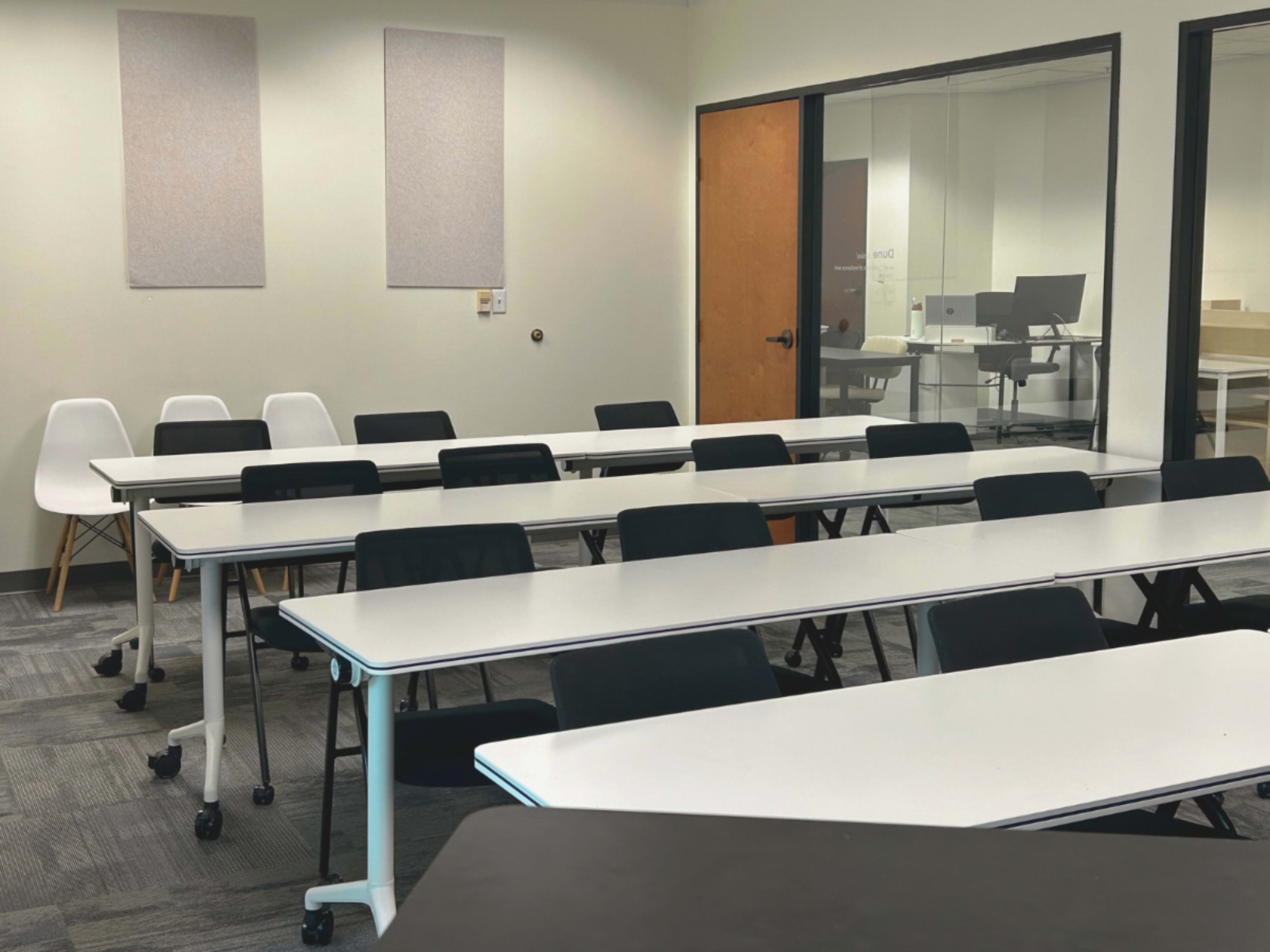 Private Meeting Room in Arboretum Image in Oaks Of Jollyville, Austin, TX