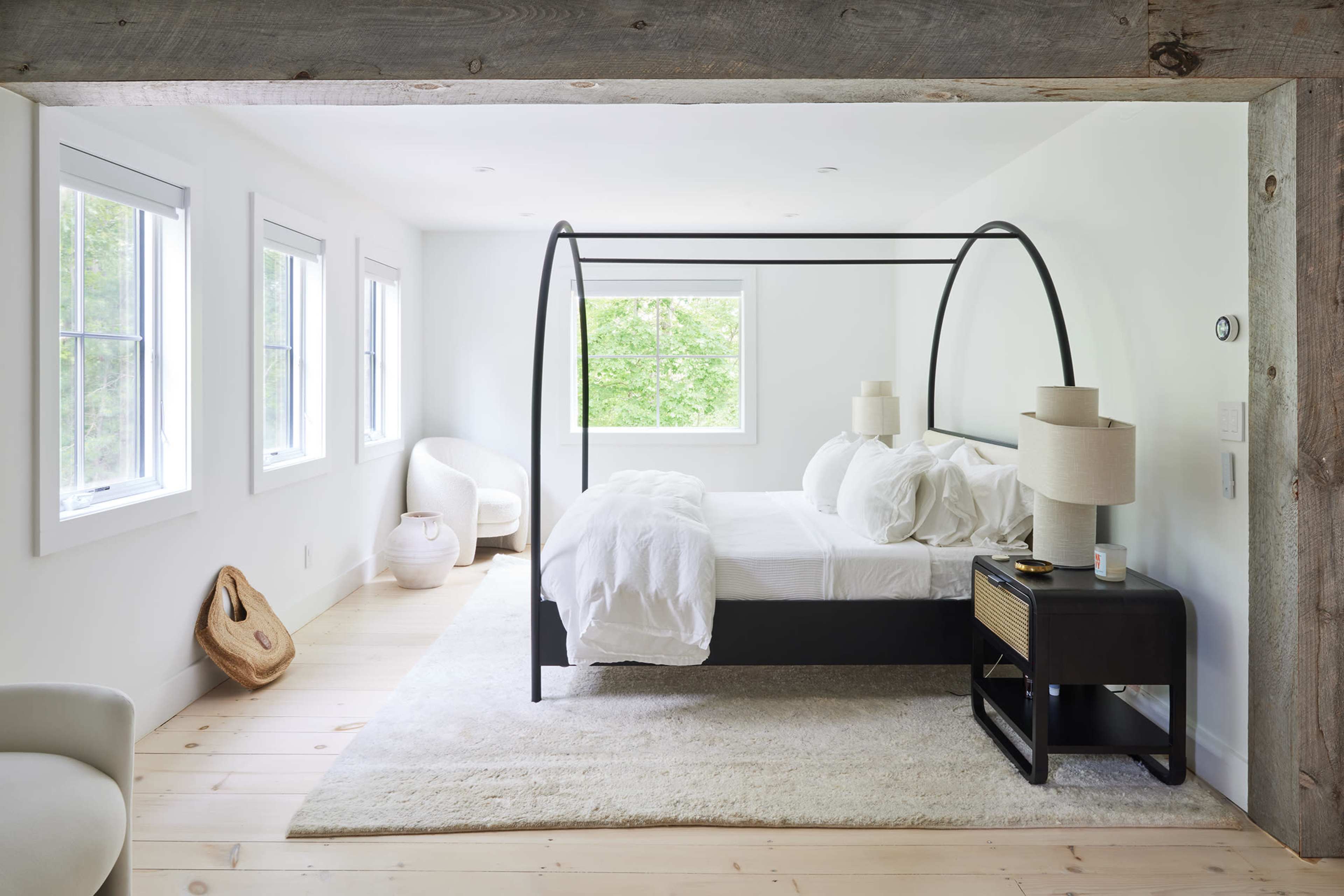 Luminous White 3-Story Open Oasis Home in Amangasett Image in East Hampton, Amgansett, NY