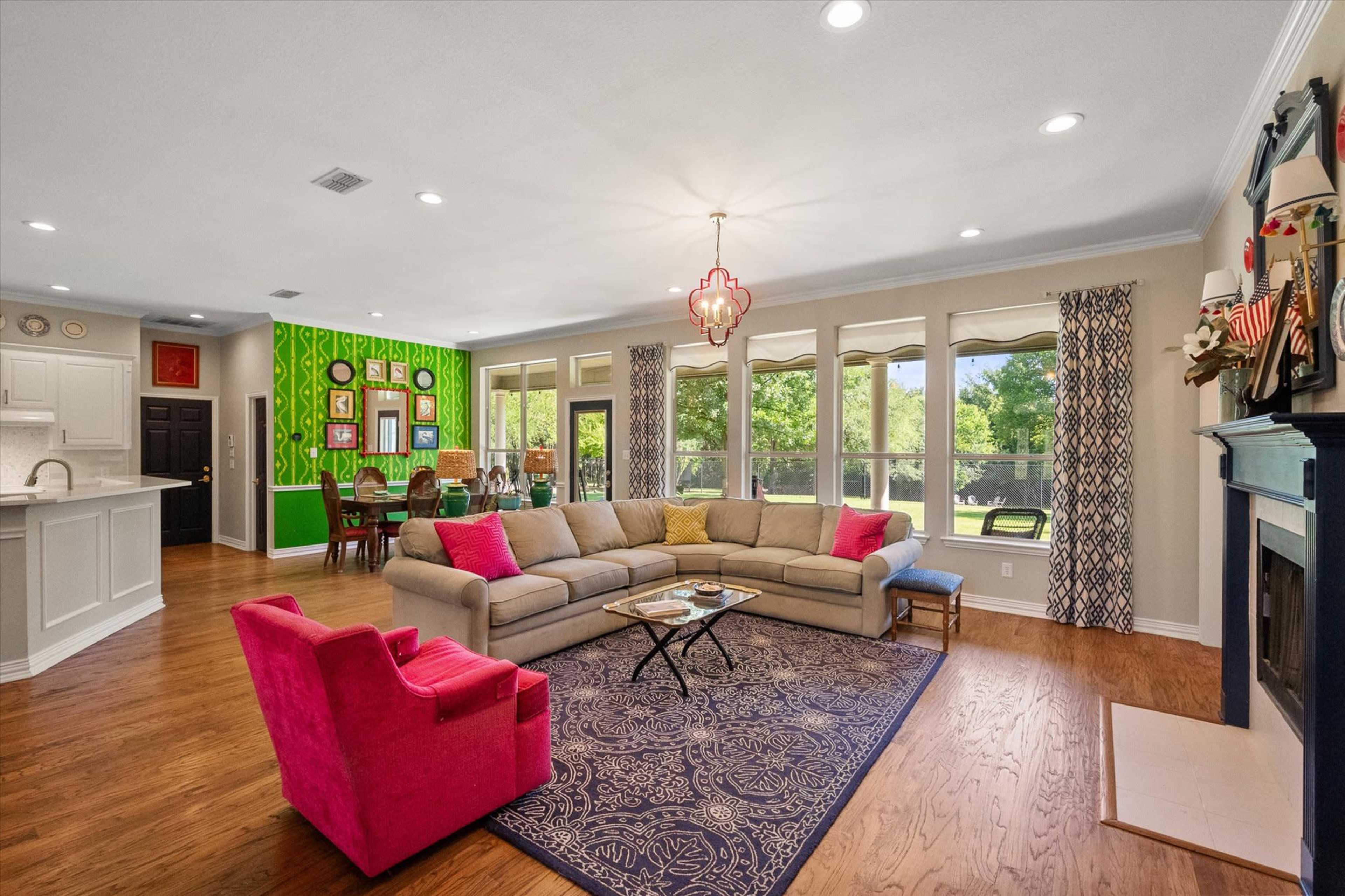Media Ready Bright White Kitchen and Inspiring Design Image in Country Hills Estates, Fort Worth, TX