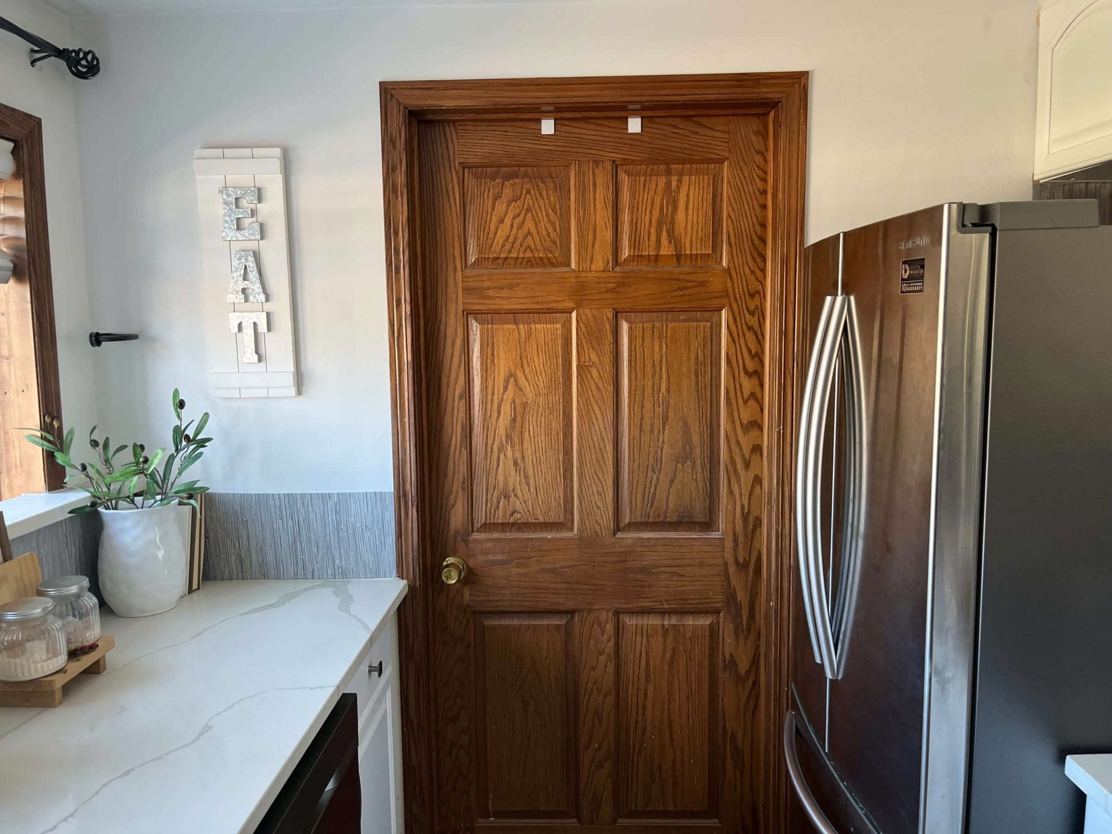 Beautiful Multipurpose Apartment Space Open Concept with Kitchen and Lots of Natural Light just north of Chicago Image in Evanston, Evanston, IL