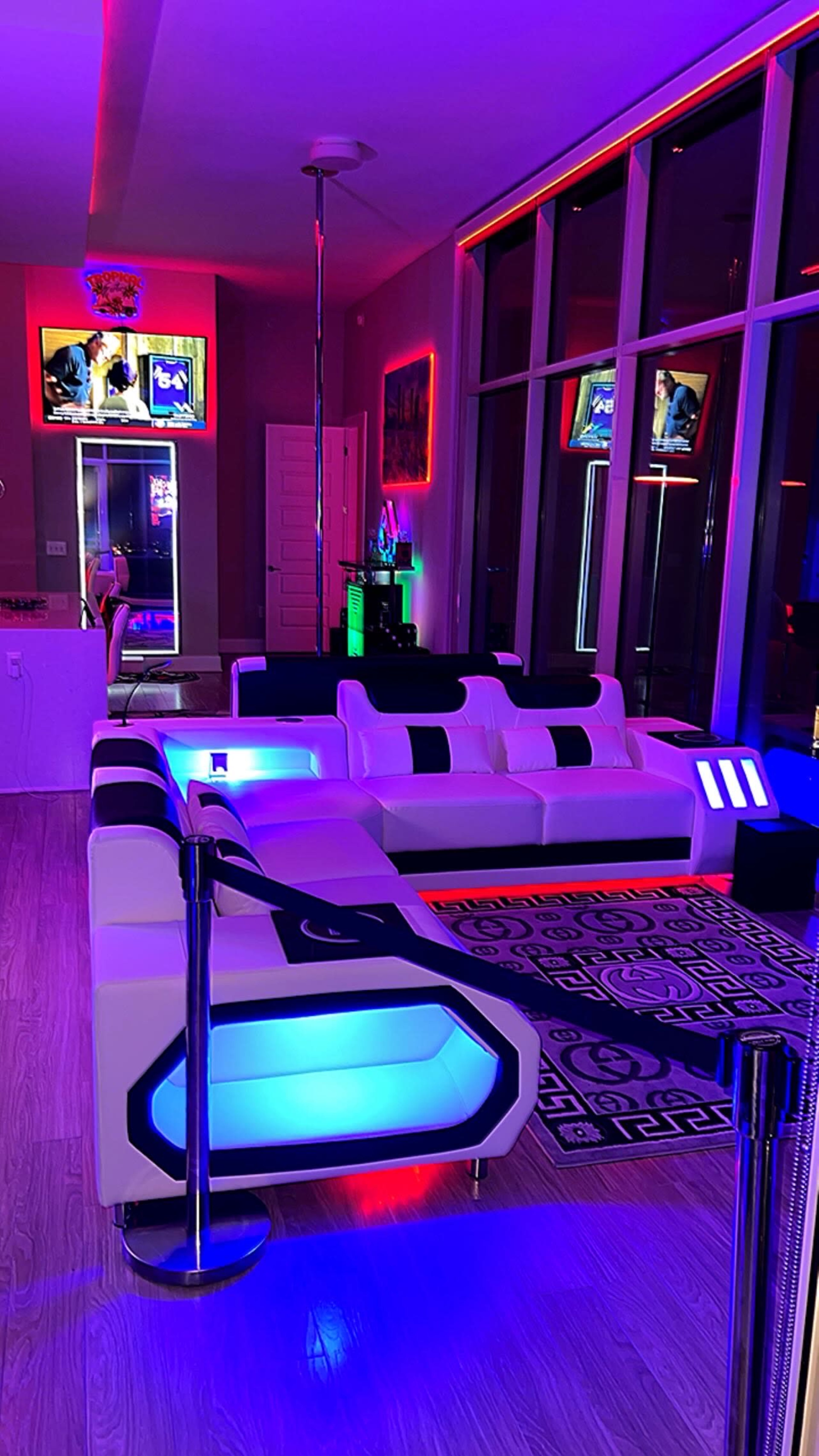 Midtown Exclusive City View Scarface Penthouse Lounge Club Image in Midtown, Atlanta, GA