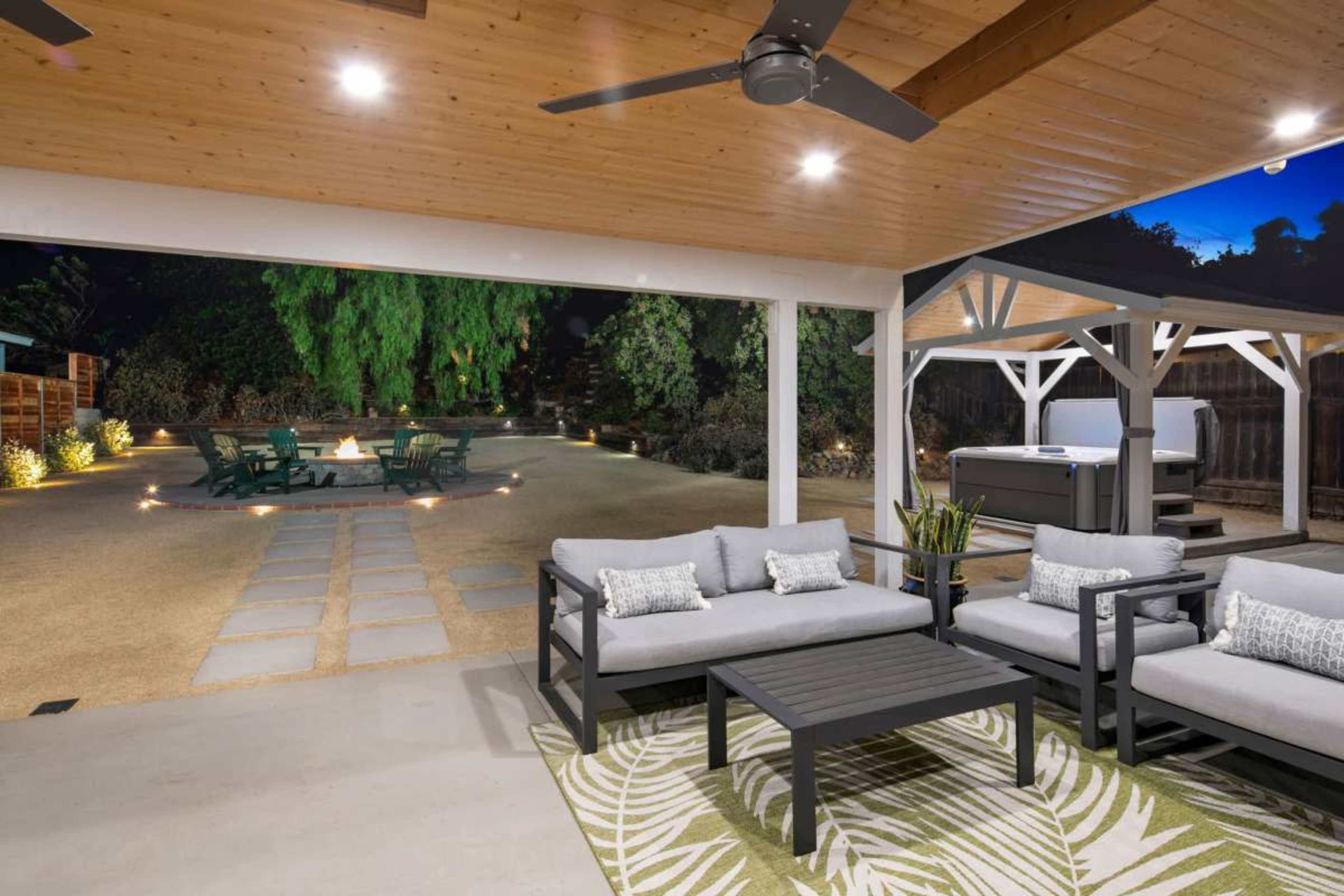 Modern 3BR Retreat & Outdoor Oasis with gas firepit, hot tub, grill and outdoor living room Image in Lemon Grove, Lemon Grove, CA