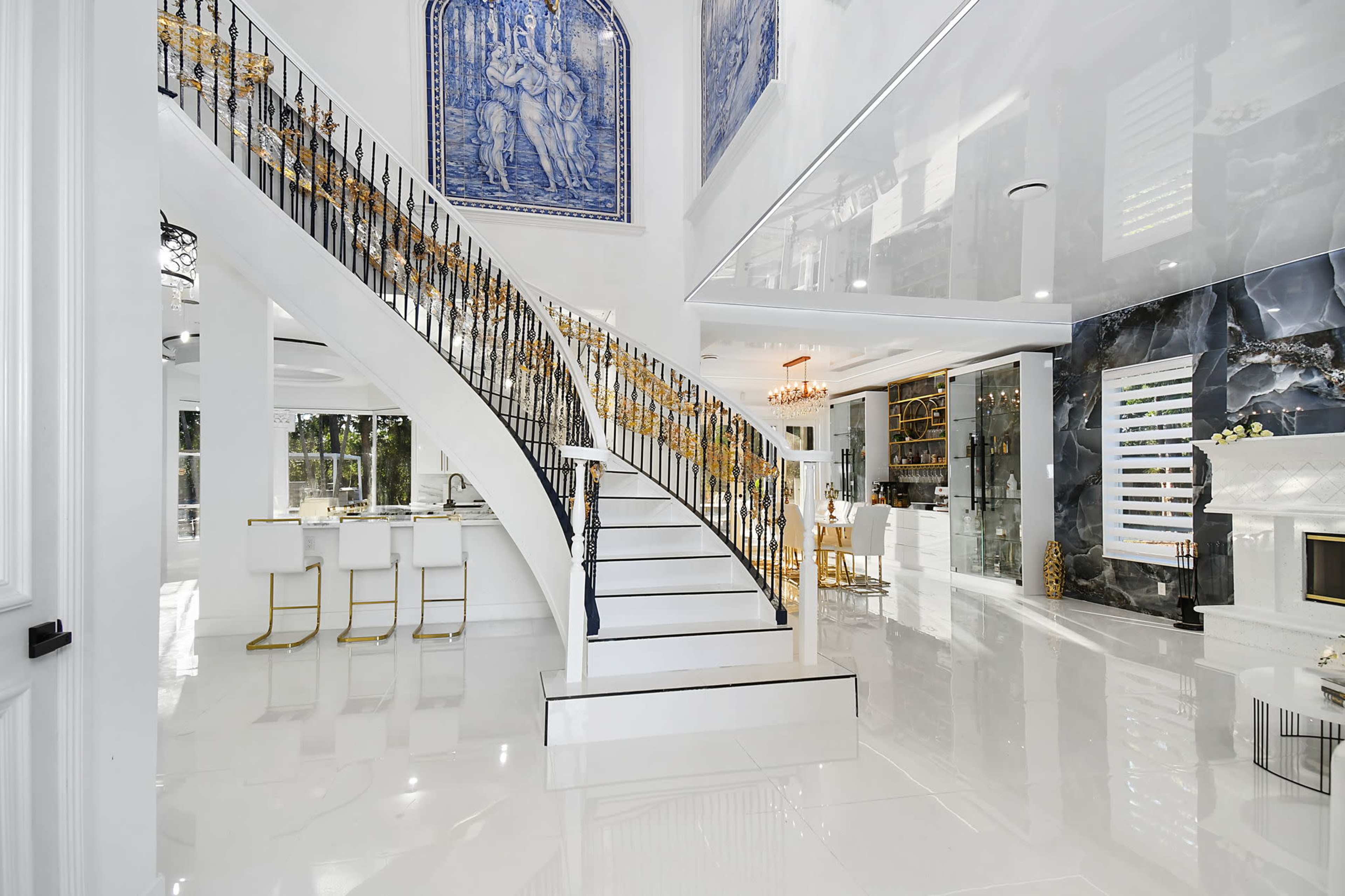 Upscale Modern Palm Beach Lifestyle Image in Wellington, Wellington, FL