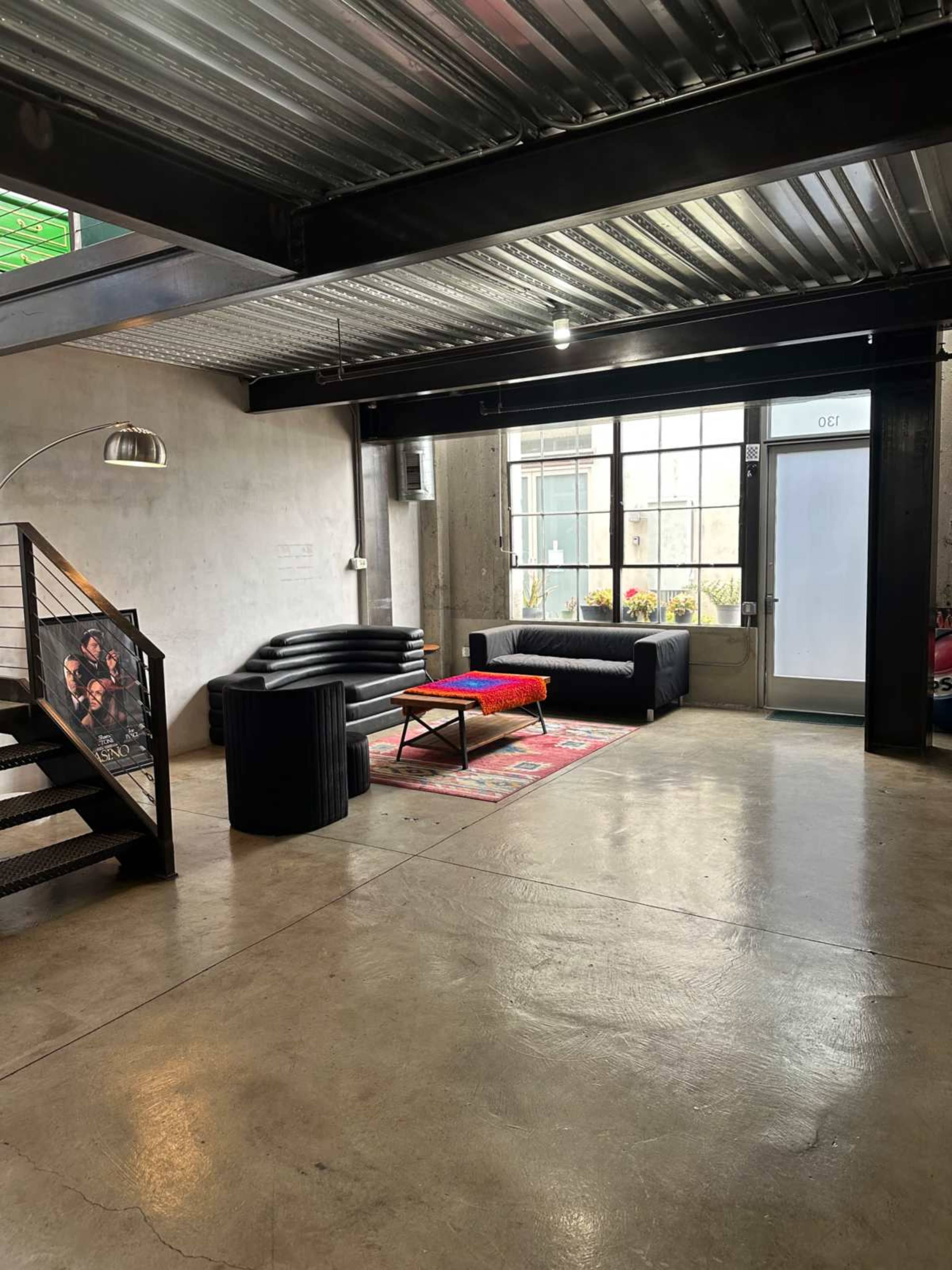 Downtown 3 floor loft with Rooftop Terrace Image in Koreatown, Los Angeles, CA