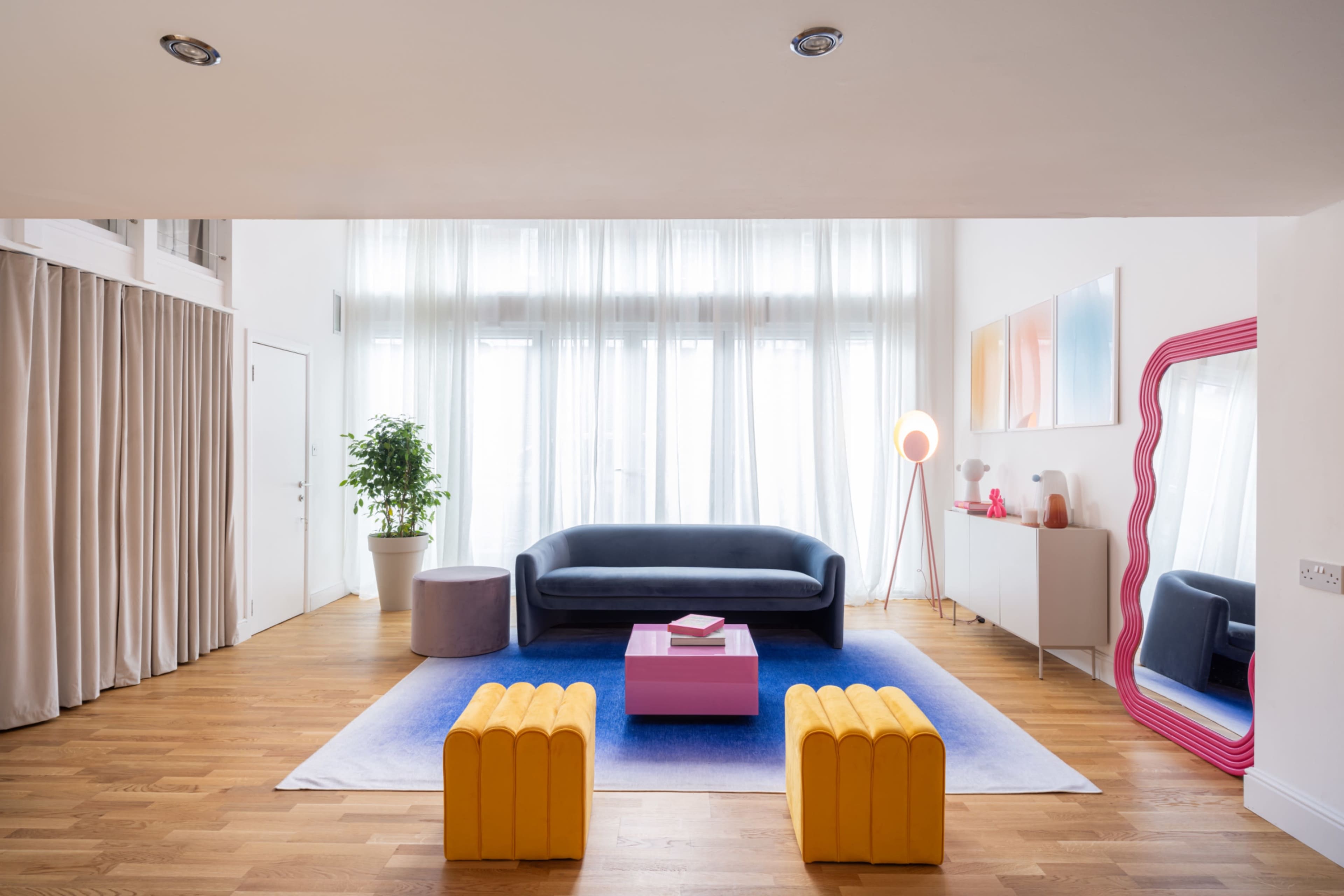 Vibrant Lifestyle Studio with living room and kitchen Image in London, London, ENG