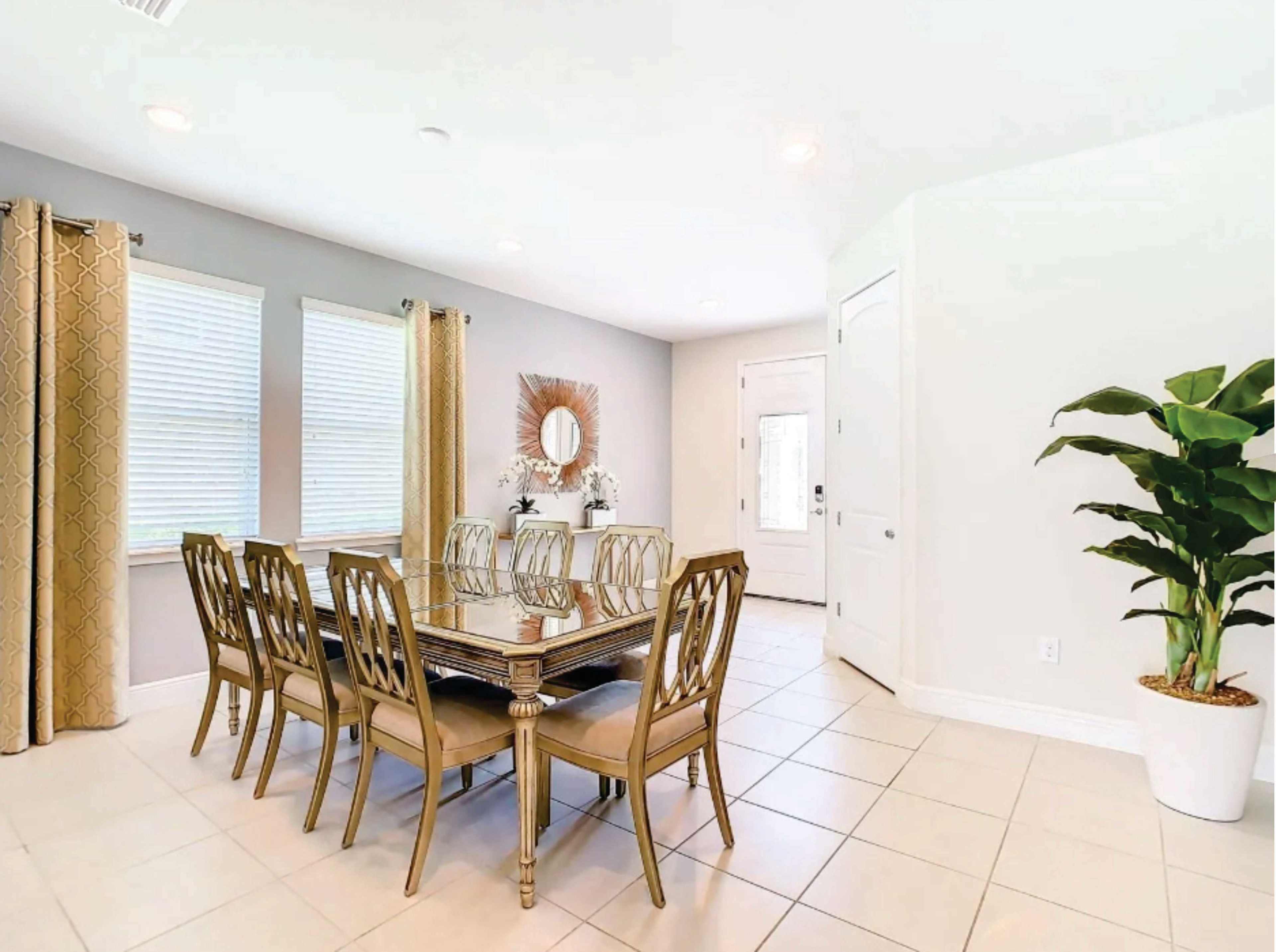 Spacious Green House Image in Four Corners, Kissimmee, FL