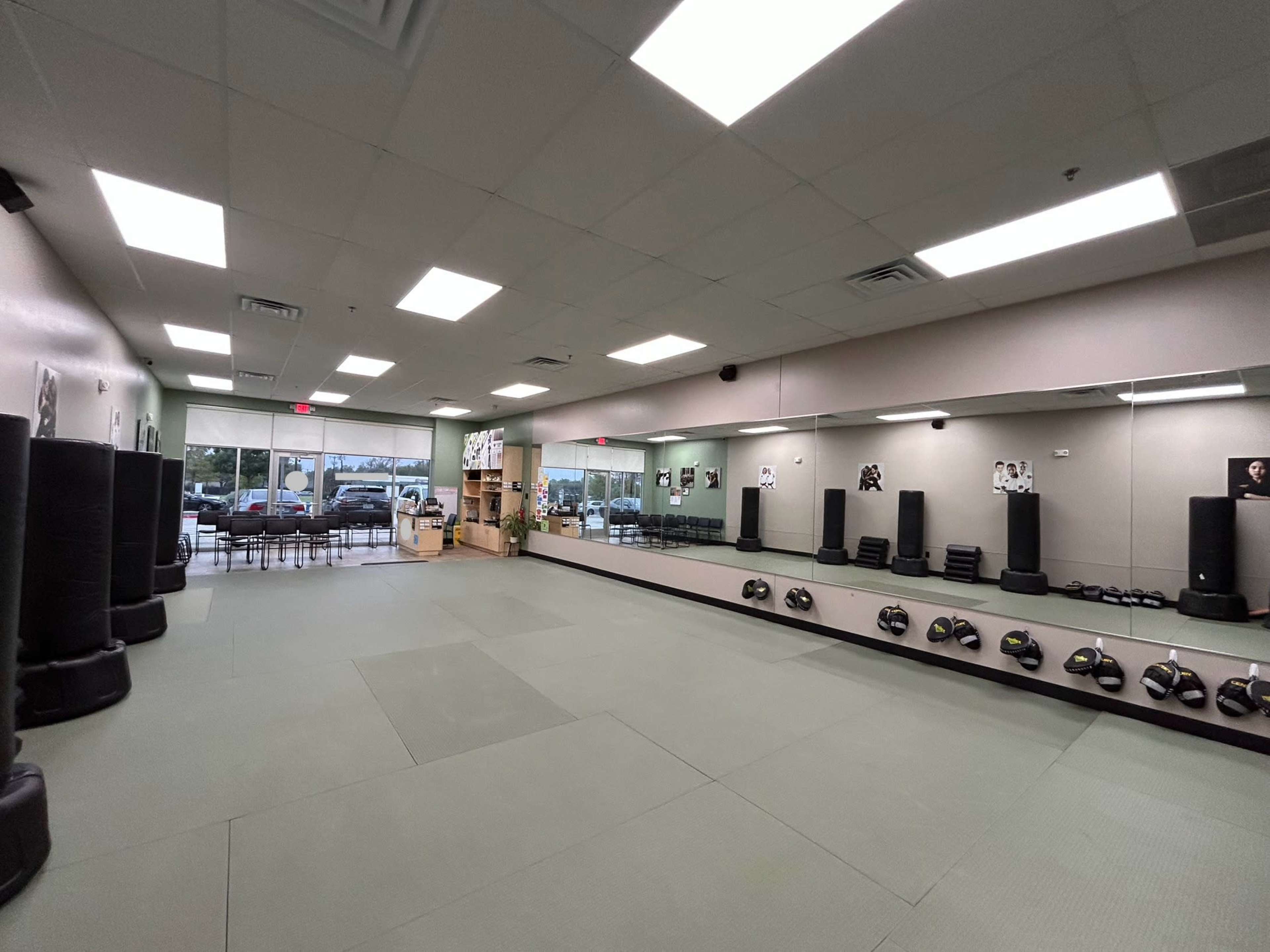 Centrally located Yoga/Pilates/Meditation/Kickboxing studio with mats Image in Addison, Addison, TX