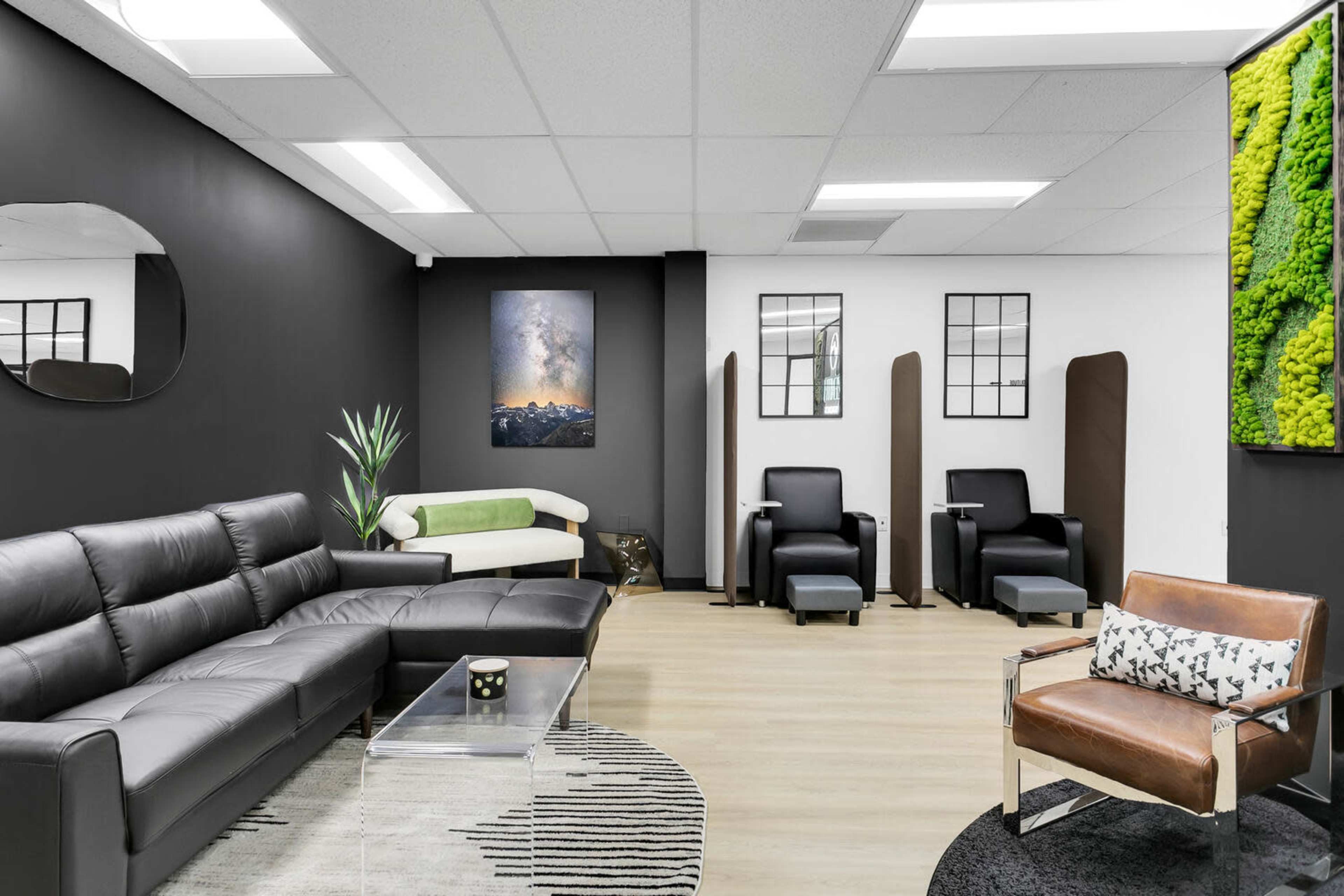 Modern & Professional Event Space in Tinton Falls – Ideal for Networking & Corporate Gatherings Image in Tinton Falls, Tinton Falls, NJ