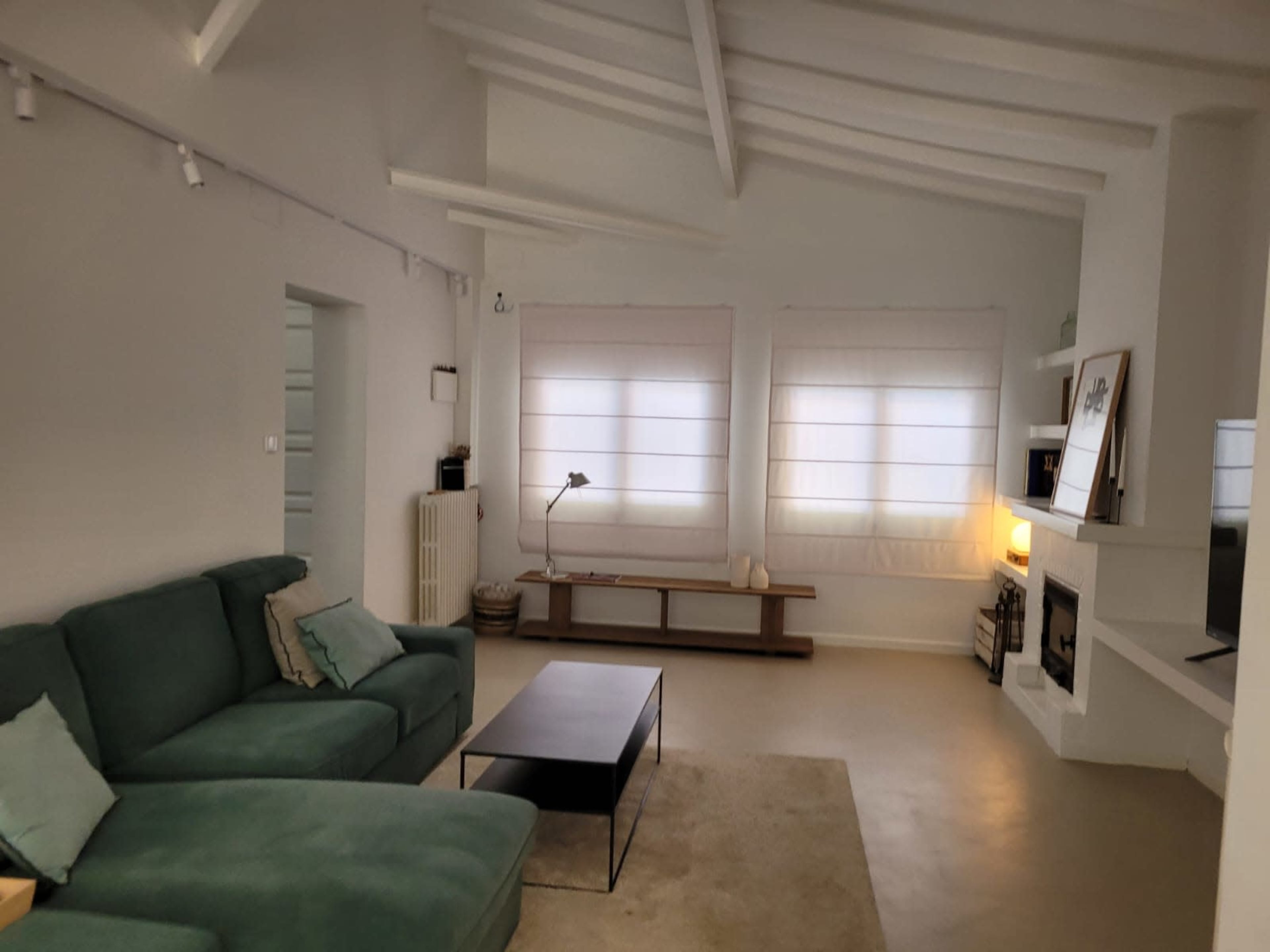 Casa diáfana de los 70s en mirasol reformada Image in , Sant CUgat del Vallès, B