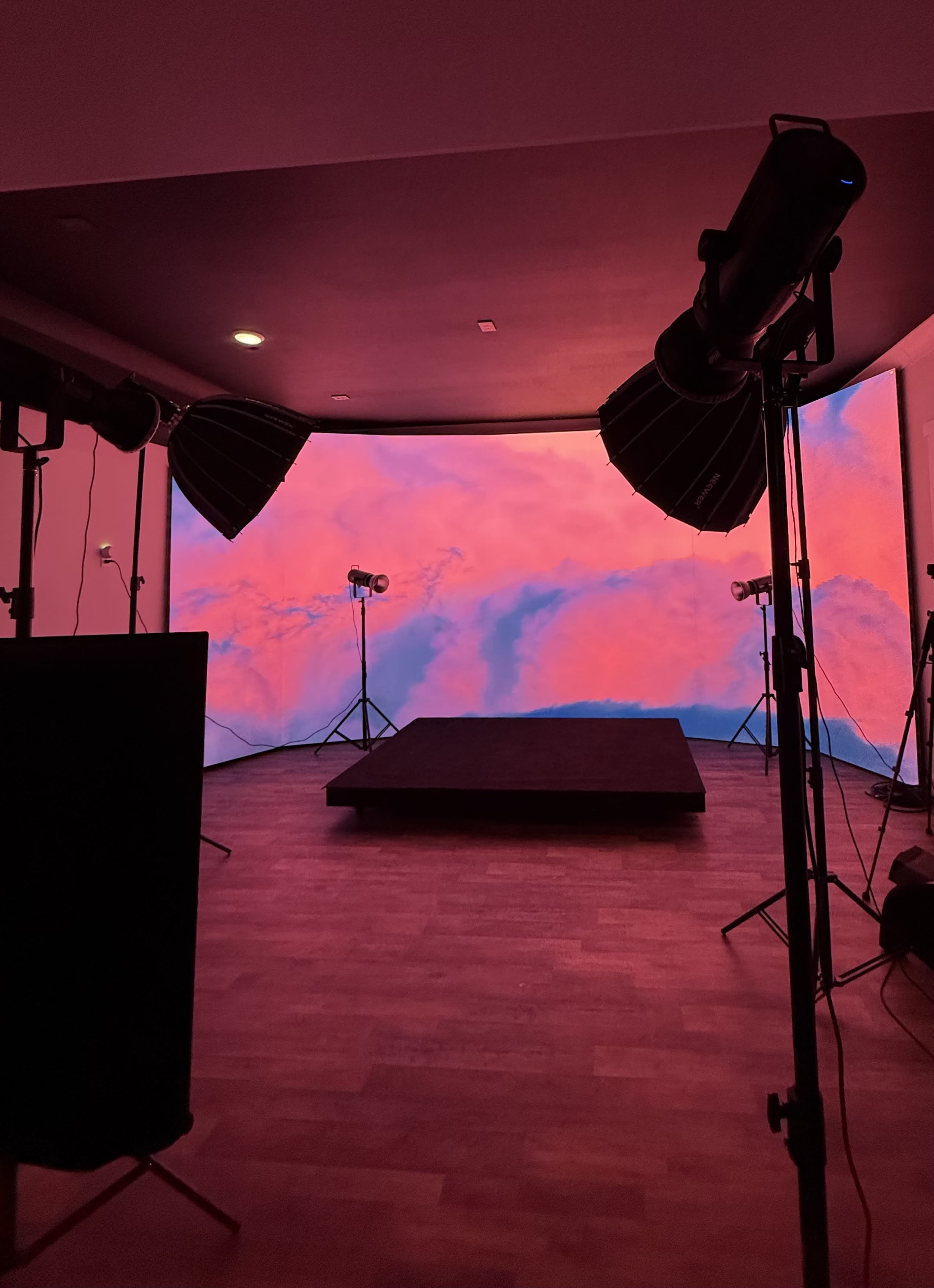 Production Studio with LED Wall Near Nashville Image in Brentwood, Brentwood, TN