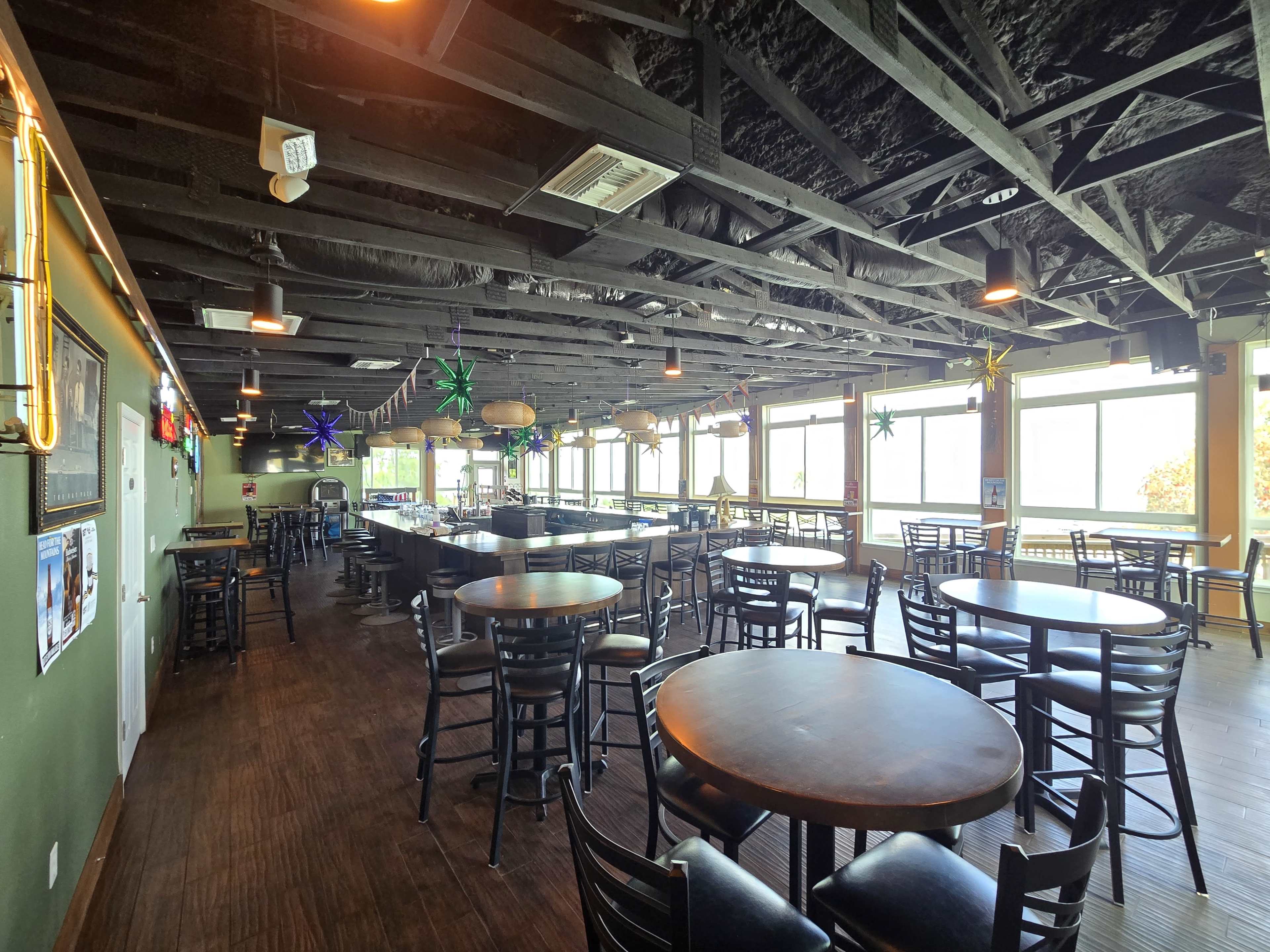 Lakeside Waterfront Event Venue for Weddings, Parties & Corporate Events Image in Black Hammock, Oviedo, FL