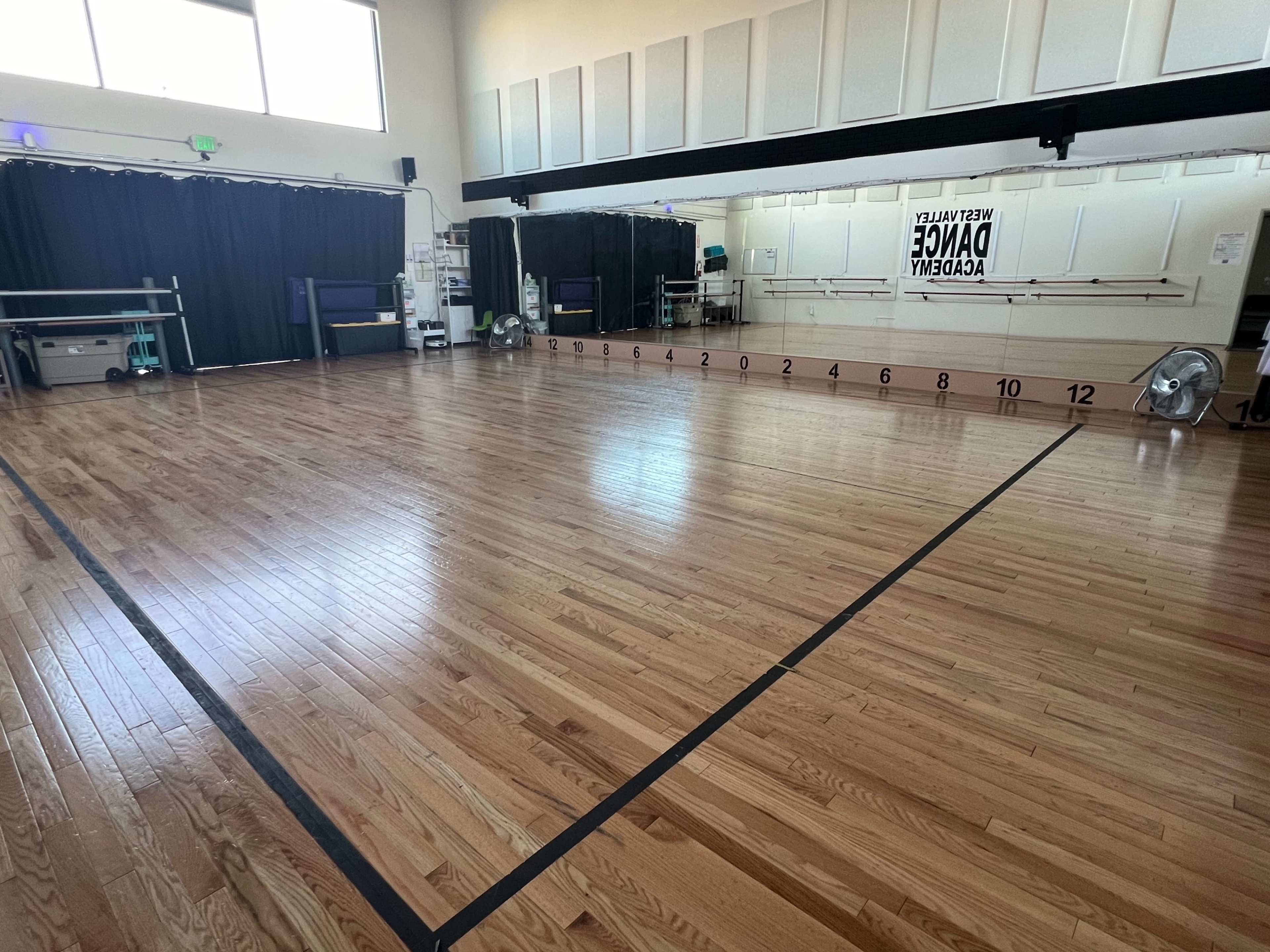 Dance Studio with High Ceilings Image in Chatsworth, Chatsworth, CA