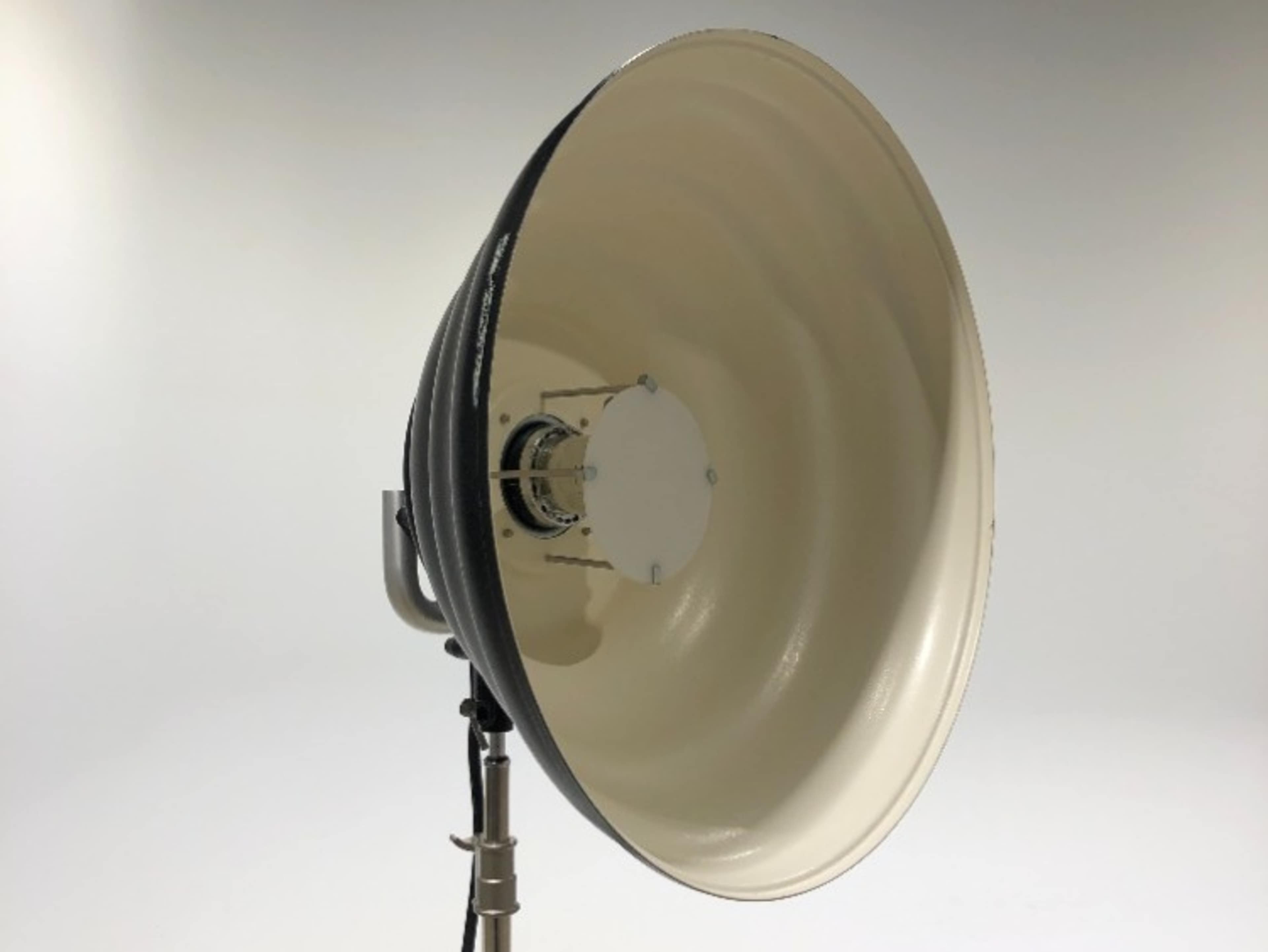 Mola Setti 28" Beauty Dish