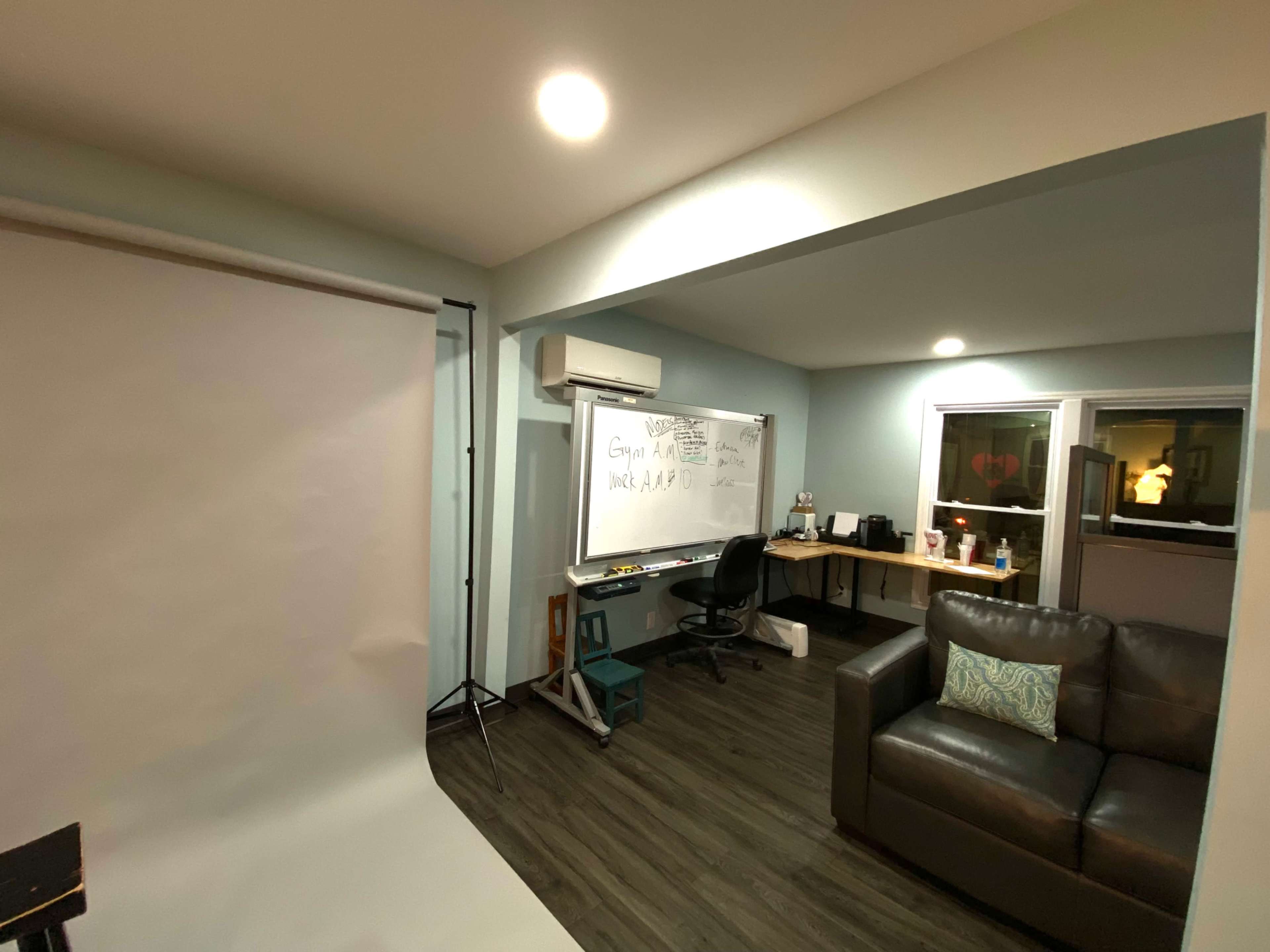 Creators Lounge, Film, Photography, Podcast Image in Kenilworth Estates, Nashville, TN