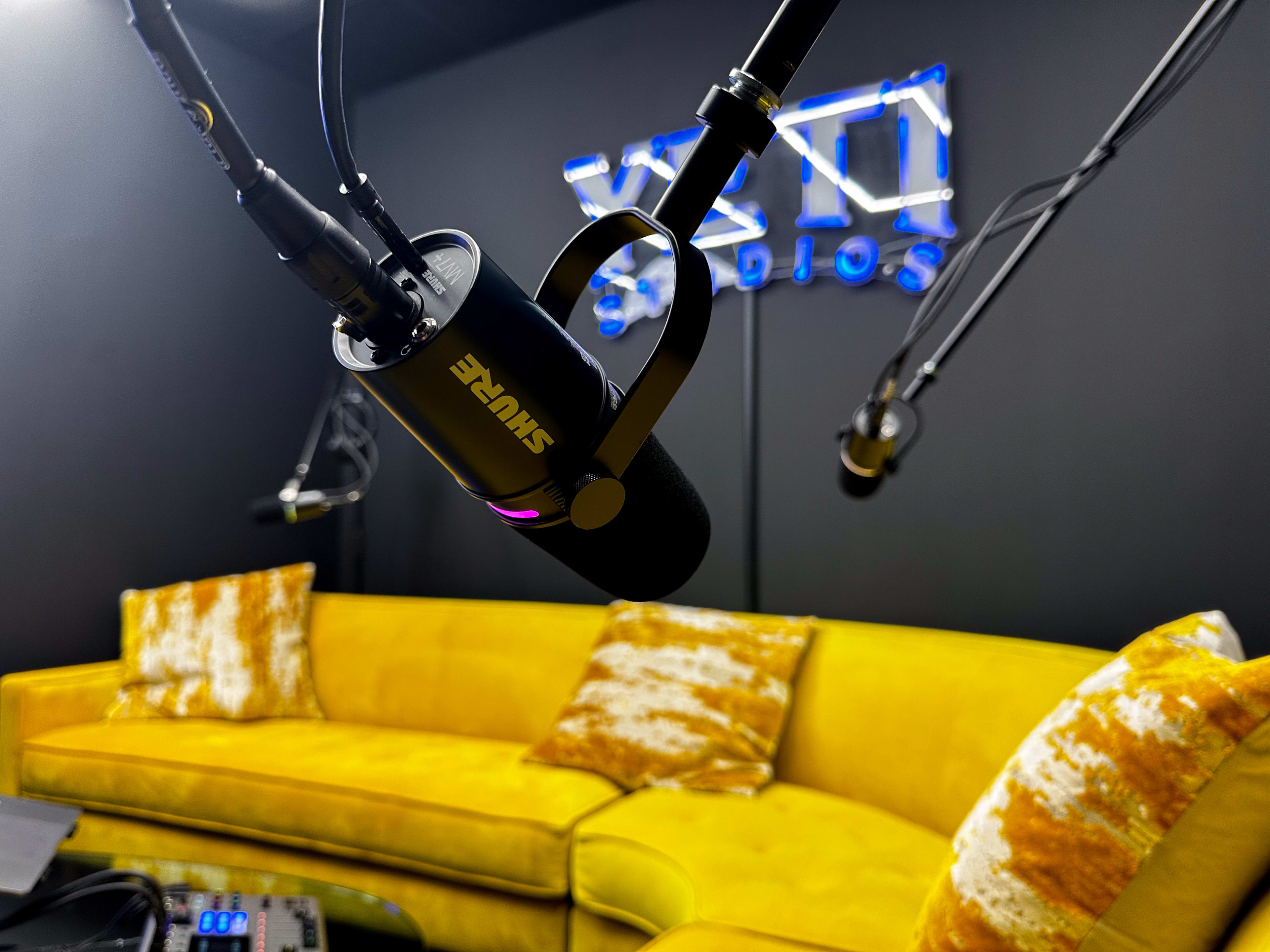 Pro Podcasting Space w/ Green Screen & Custom Backgrounds Image in Techny, NORTHBROOK, IL