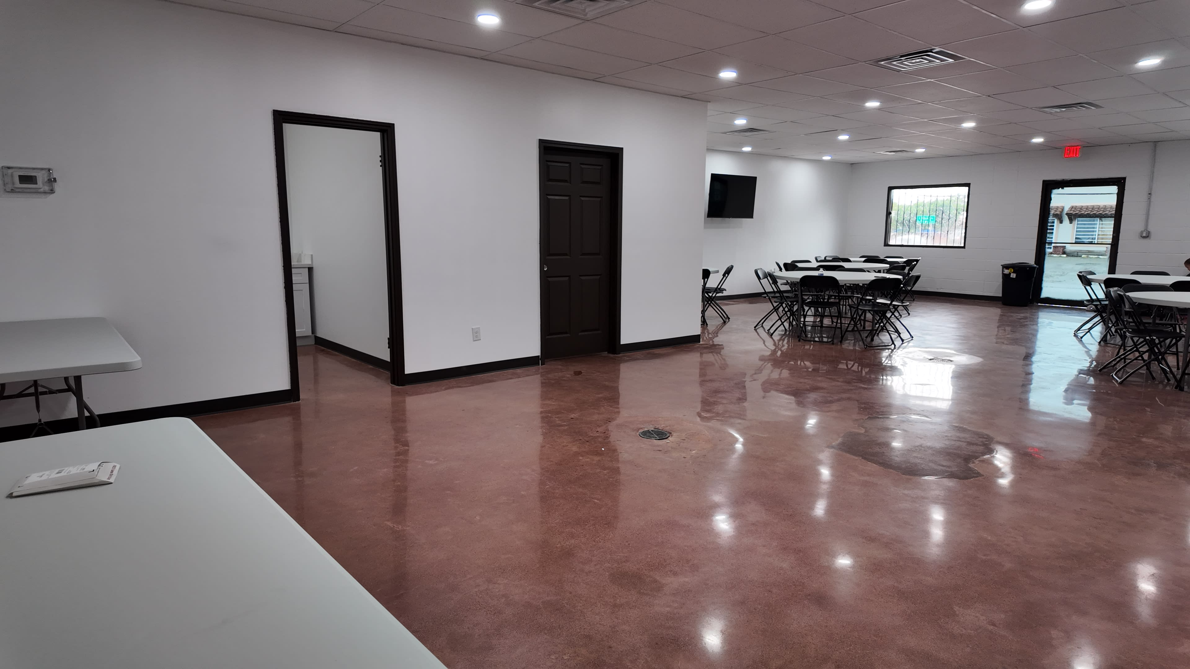 Stylish Event Venue Minutes from Downtown Houston – Ideal for Celebrations & Creative Events Image in Near Northside, Houston, TX