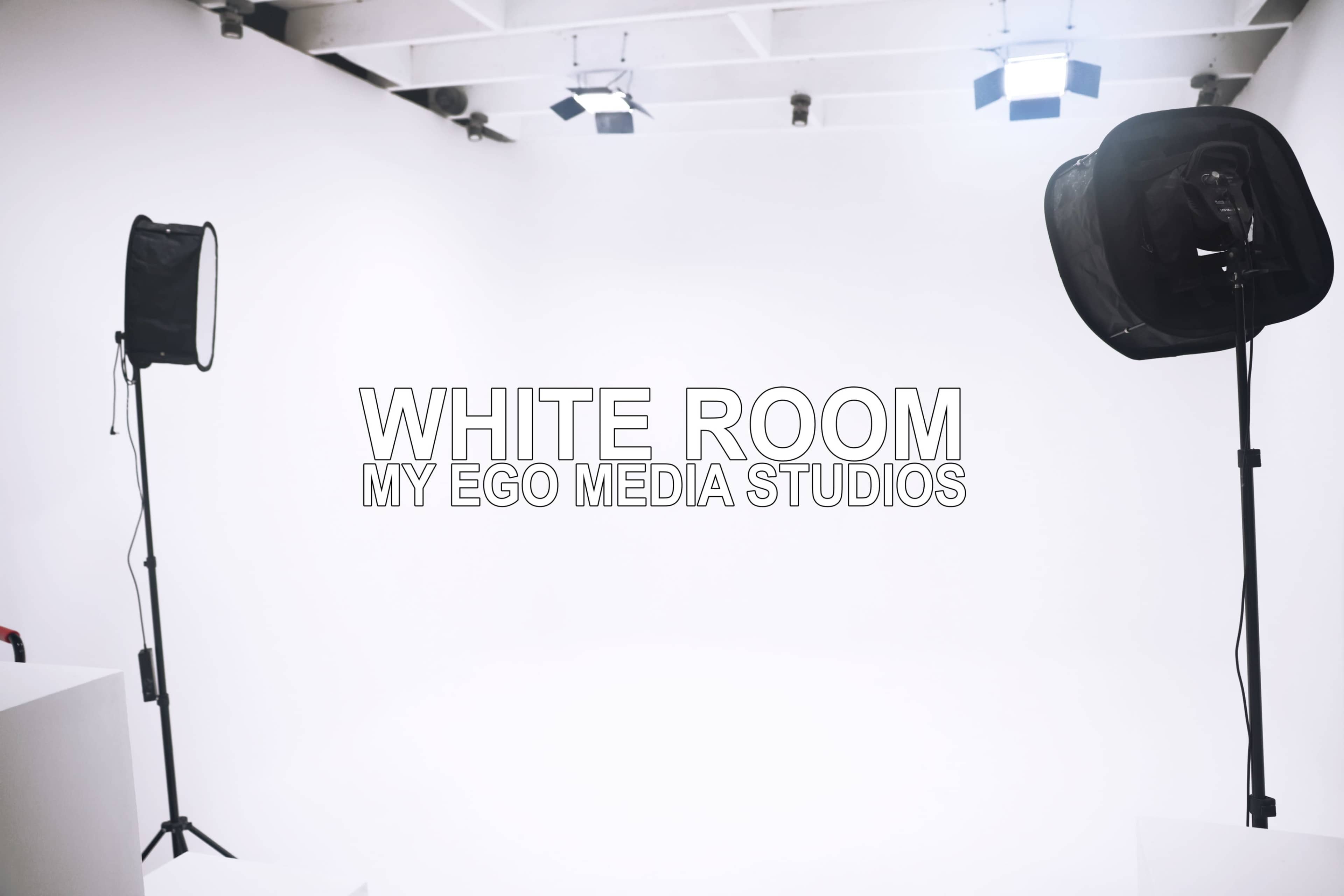 Spacious Film Studio with Professional Lighting in Birmingham Image in Birmingham, BIRMINGHAM, ENG