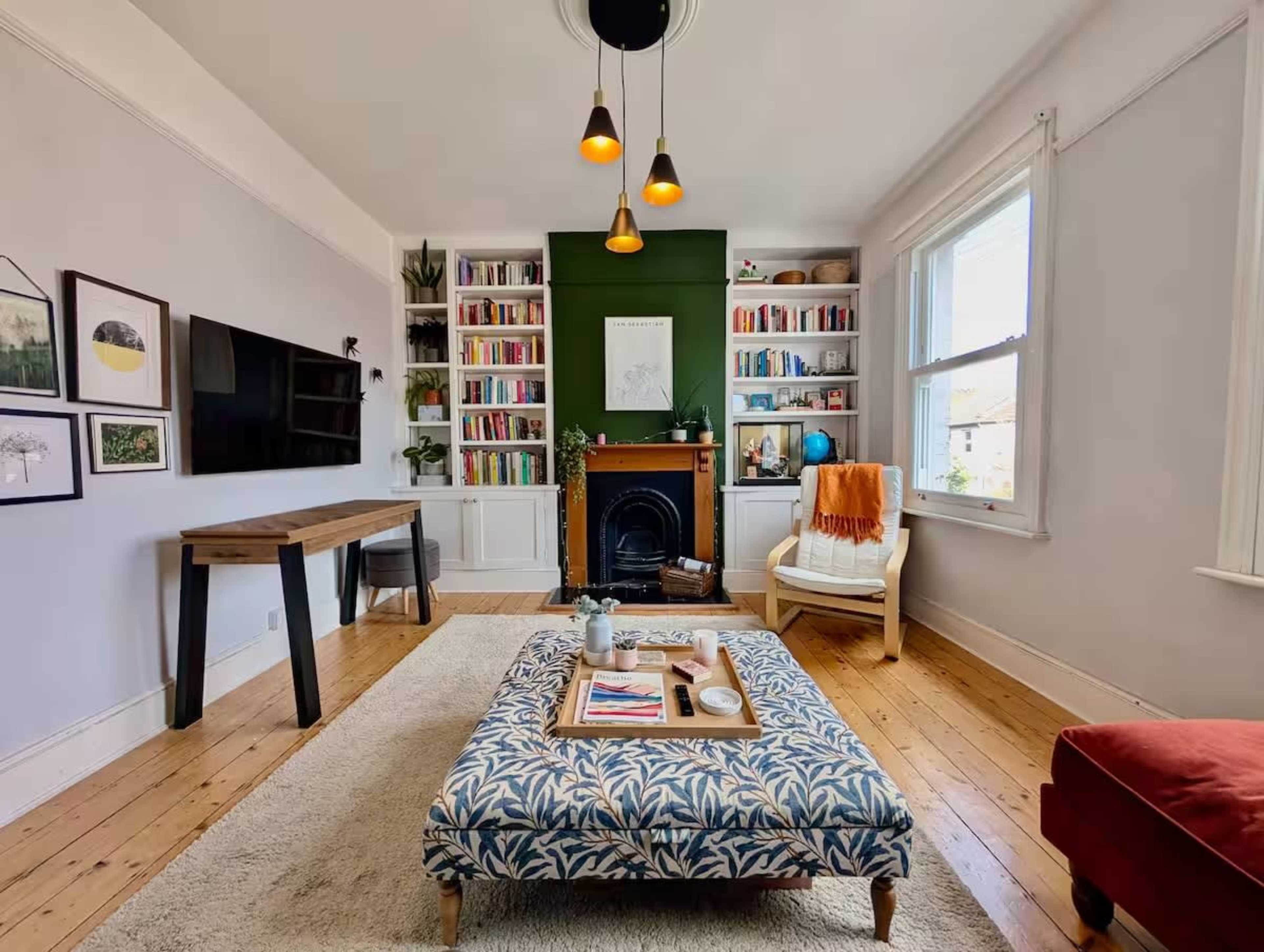 Colourful, modern apartment for photos and filming Image in London, London, ENG