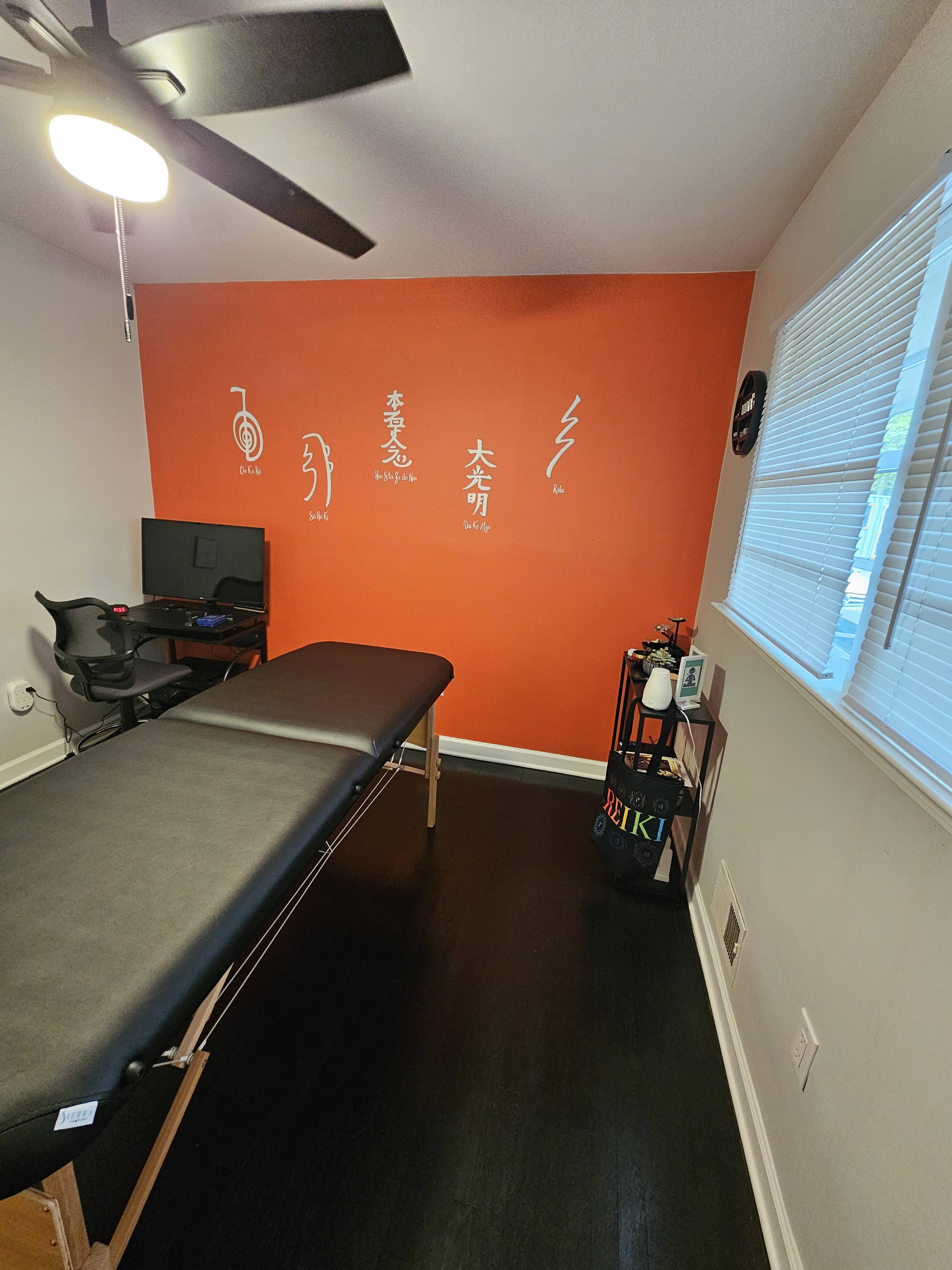 7 Acre Farmhouse Retreat w/ Reiki, Massage, Acupuncture, Pod Cast, Etc Offices Available! Image in Cliftondale, South Fulton, GA