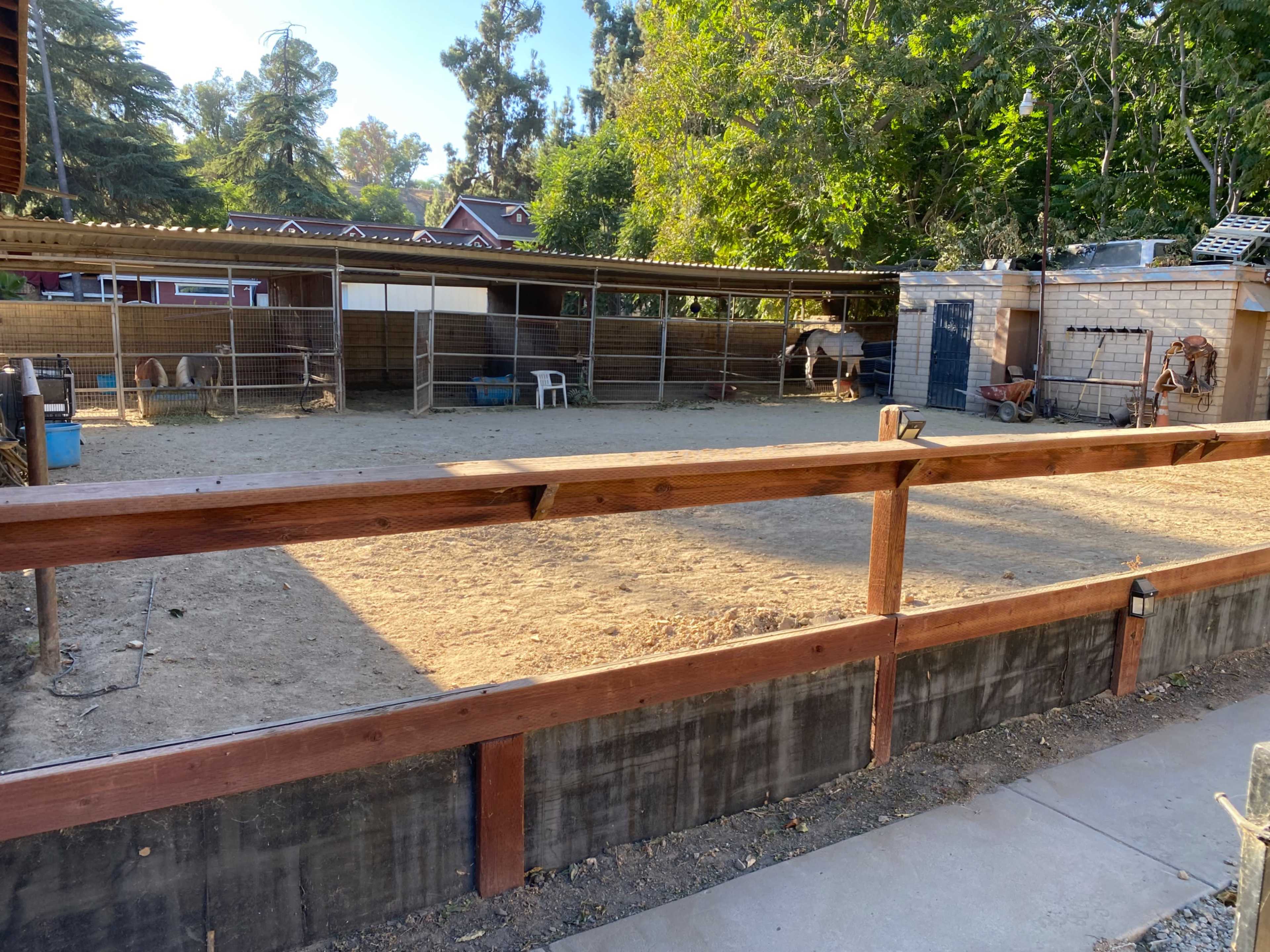 Modern Horse Ranch with access to horses Image in Shadow Hills, Sunland, CA