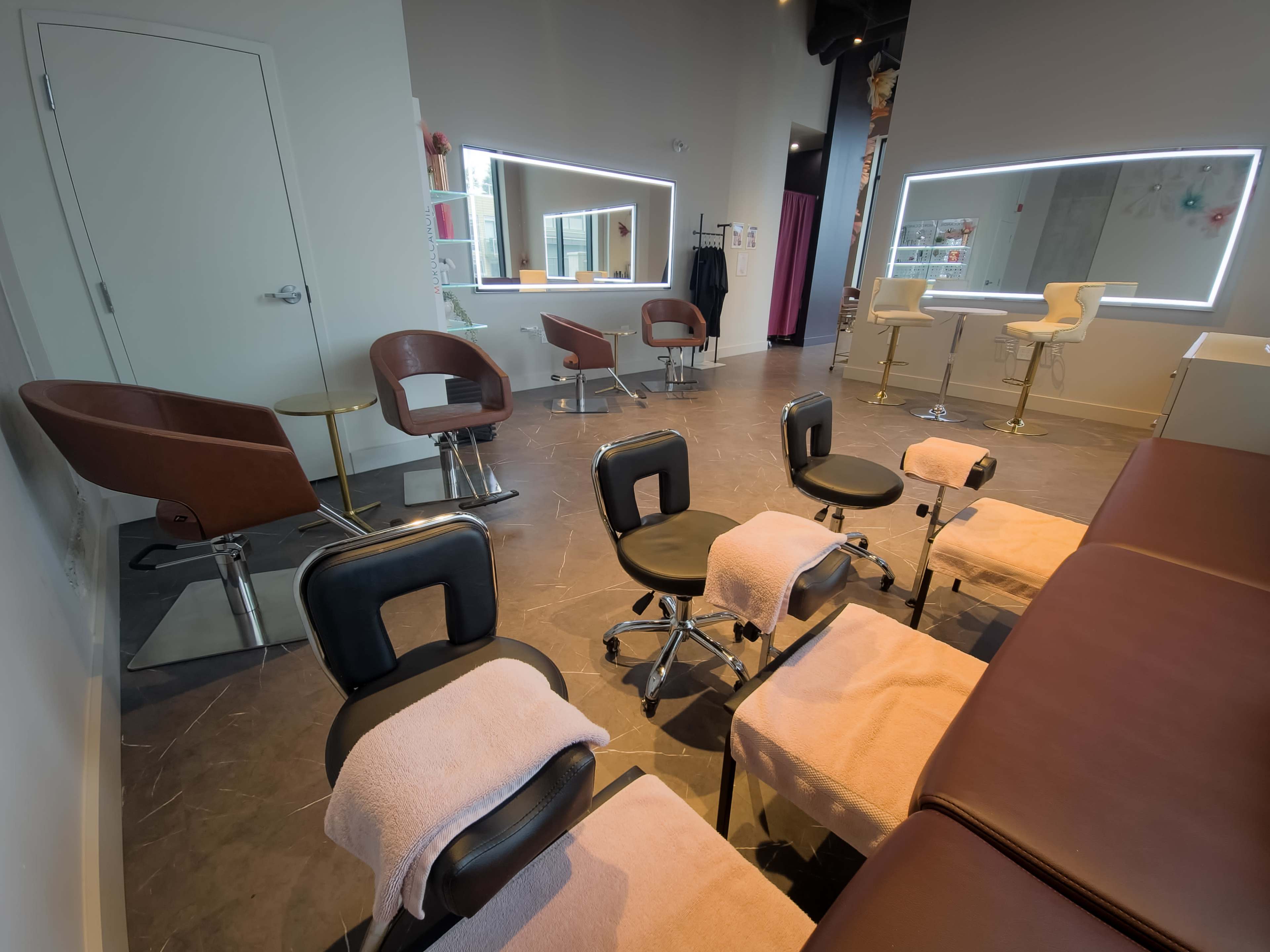 Spacious Luxury Spa with Full Wine Bar In the Heart of Downtown Image in South End, Halifax, NS