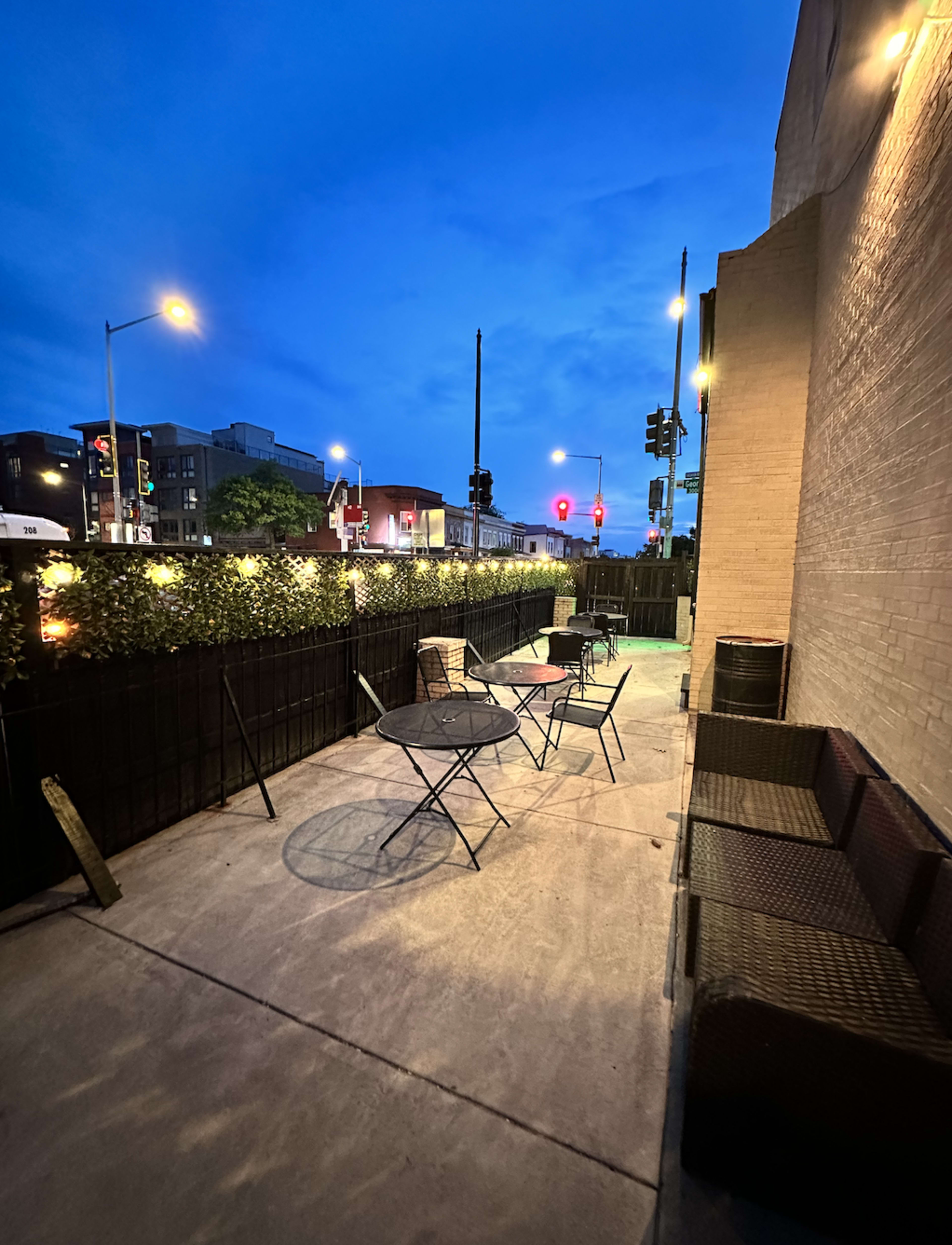 New Outdoor garden Space in the heart of Washington Dc Image in Northwest Washington, Washington DC, DC