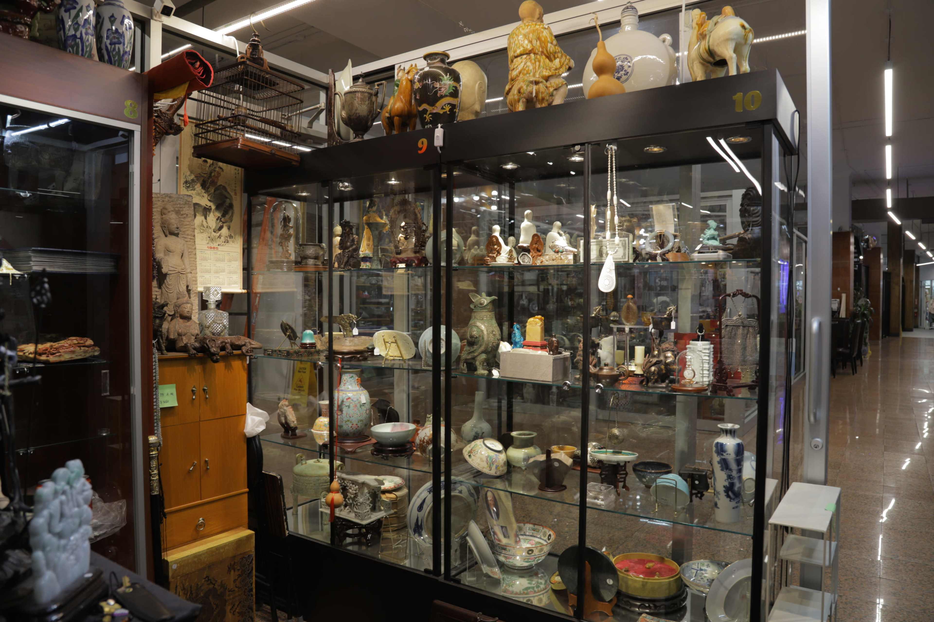 Glass-Enclosed Antique Showcase Space Image in Flushing, Flushing, NY