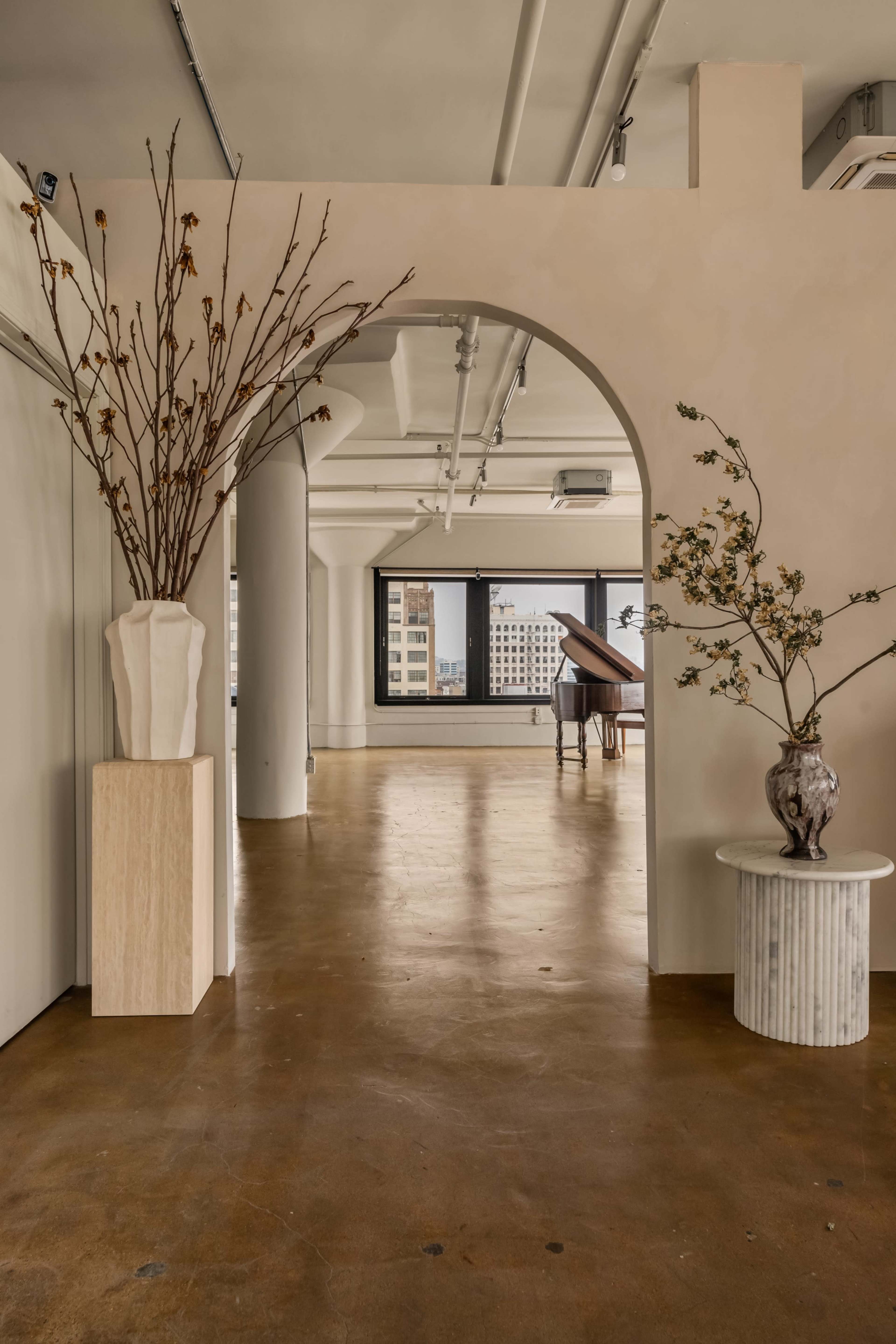 9th Floor DTLA Loft with 180° Views Image in Central LA, Los Angeles, CA