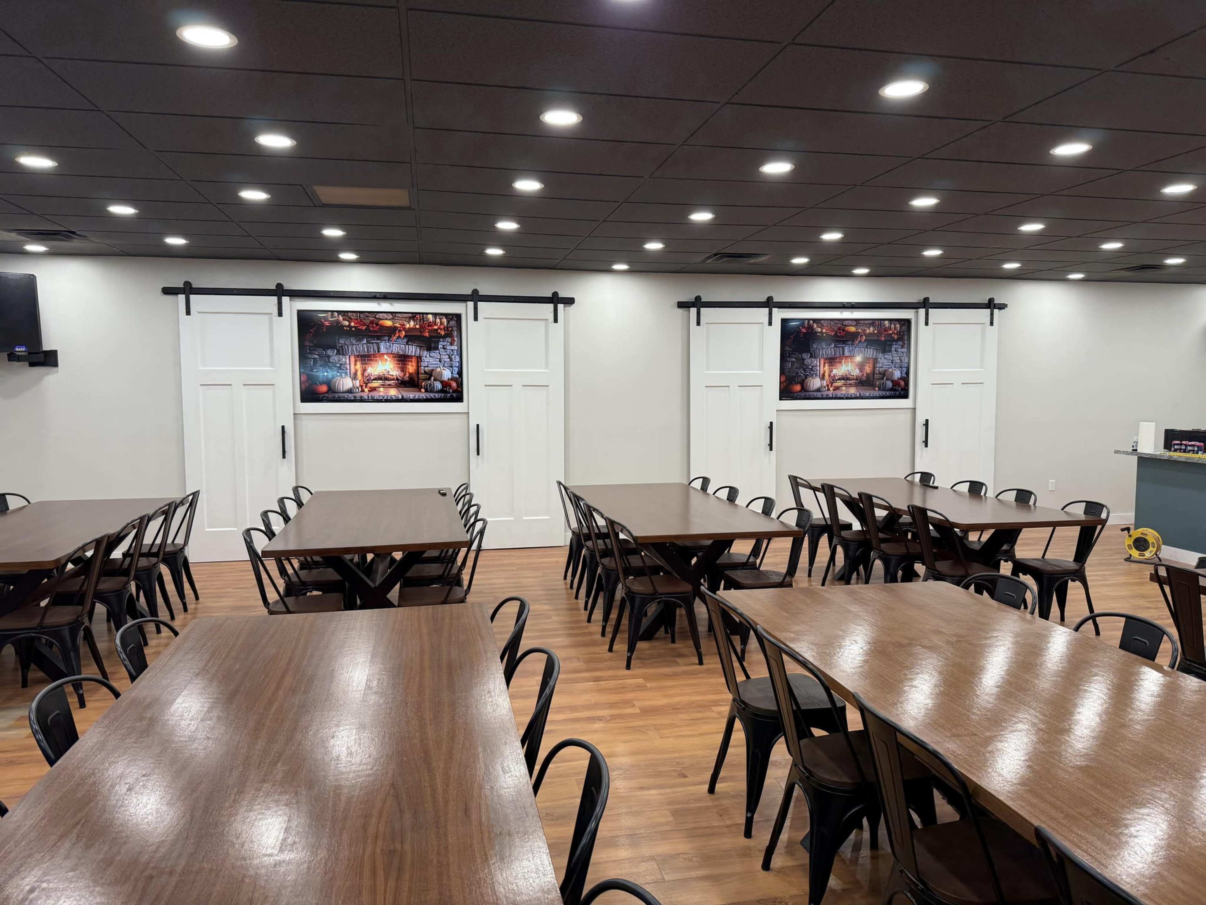 Versatile Trenton Event Space with Open Layout Image in Trenton, Trenton, MI