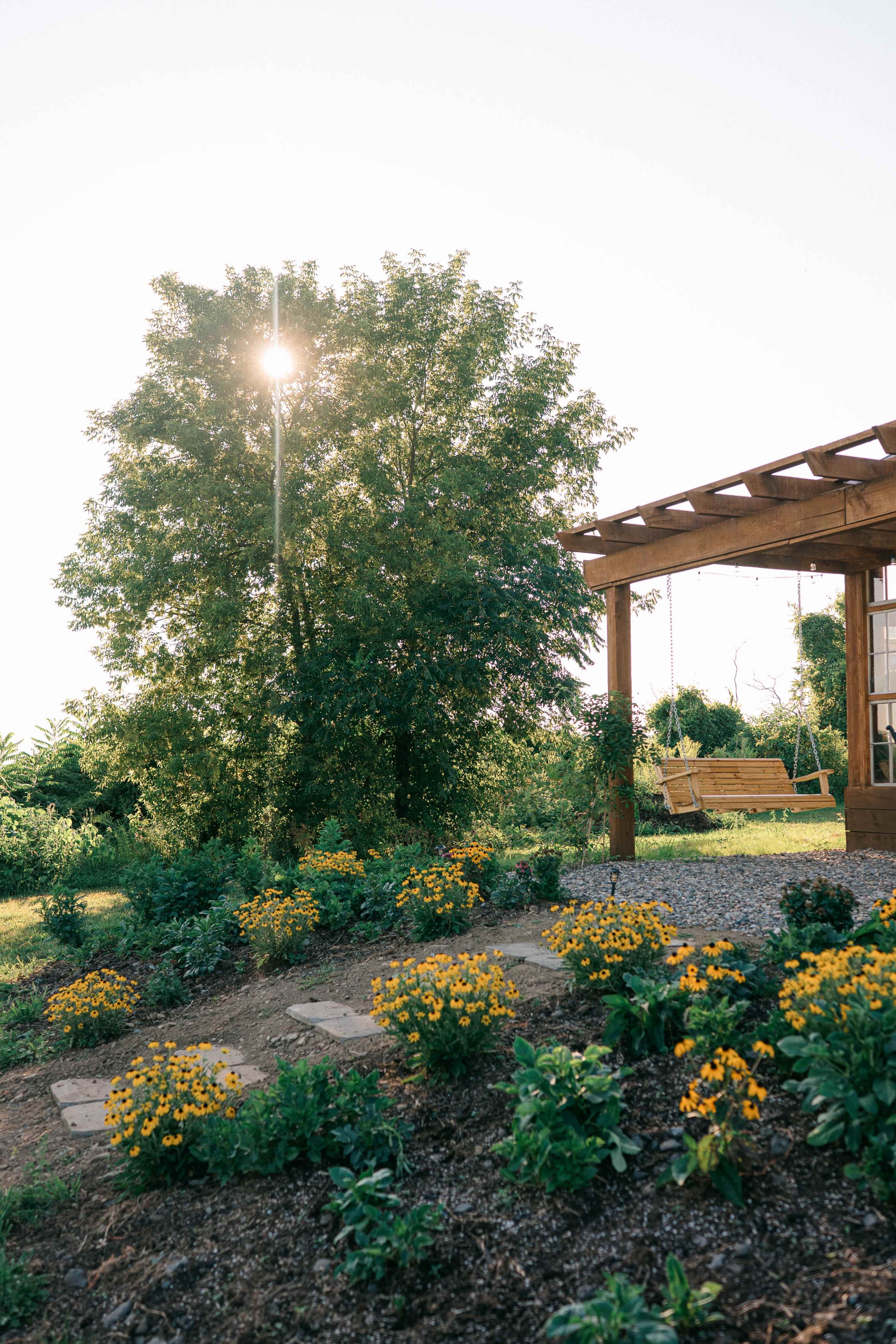 Flower Farm Glasshouse with Valley Views Image in Mohawk, Fonda, NY