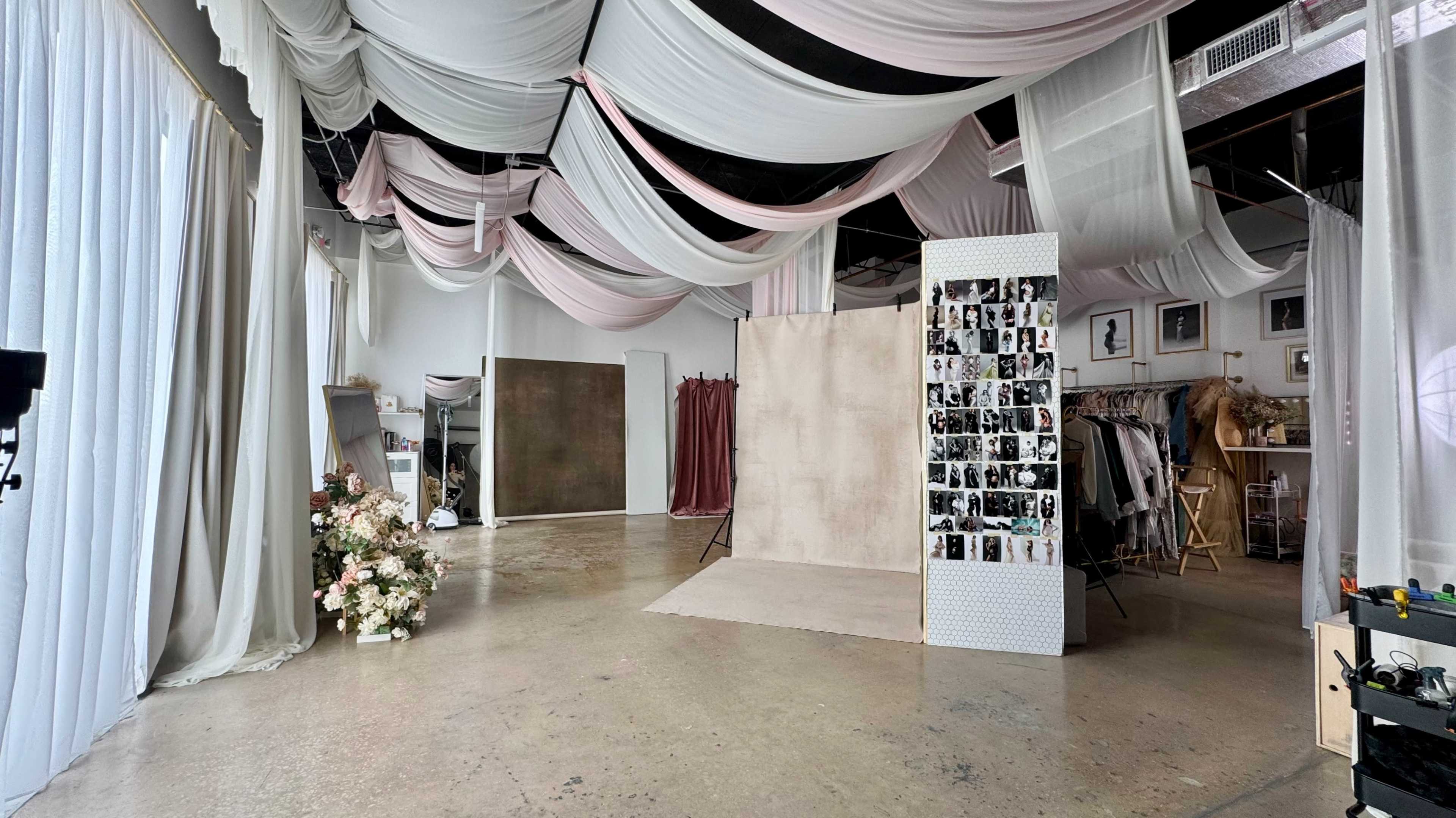 Aesthetic Natural Light Studio in Downtown Fort Lauderdale Image in Progresso Village, Fort Lauderdale, FL