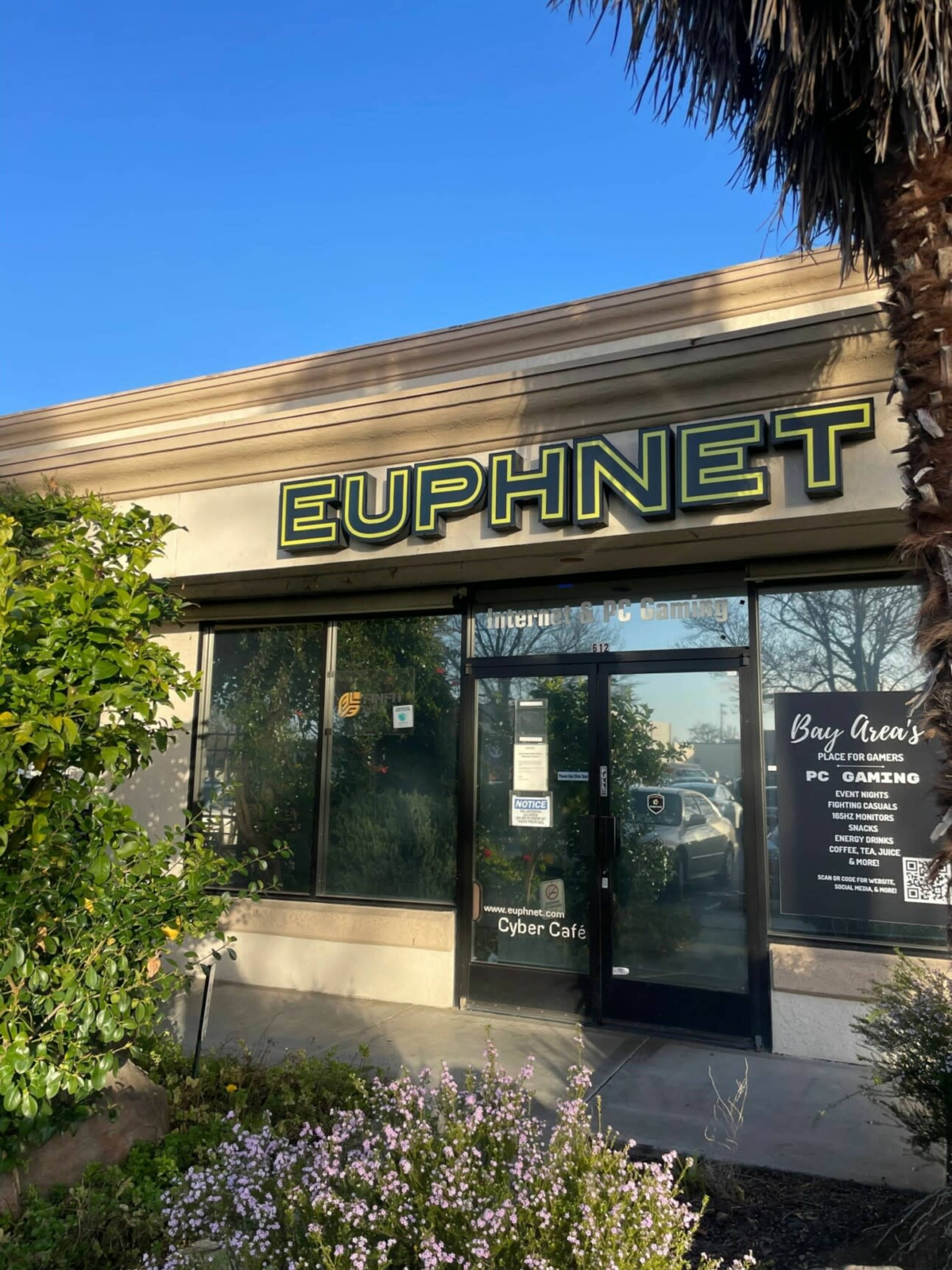 Urban, computer gaming store Image in Sunnyvale West, Sunnyvale, CA