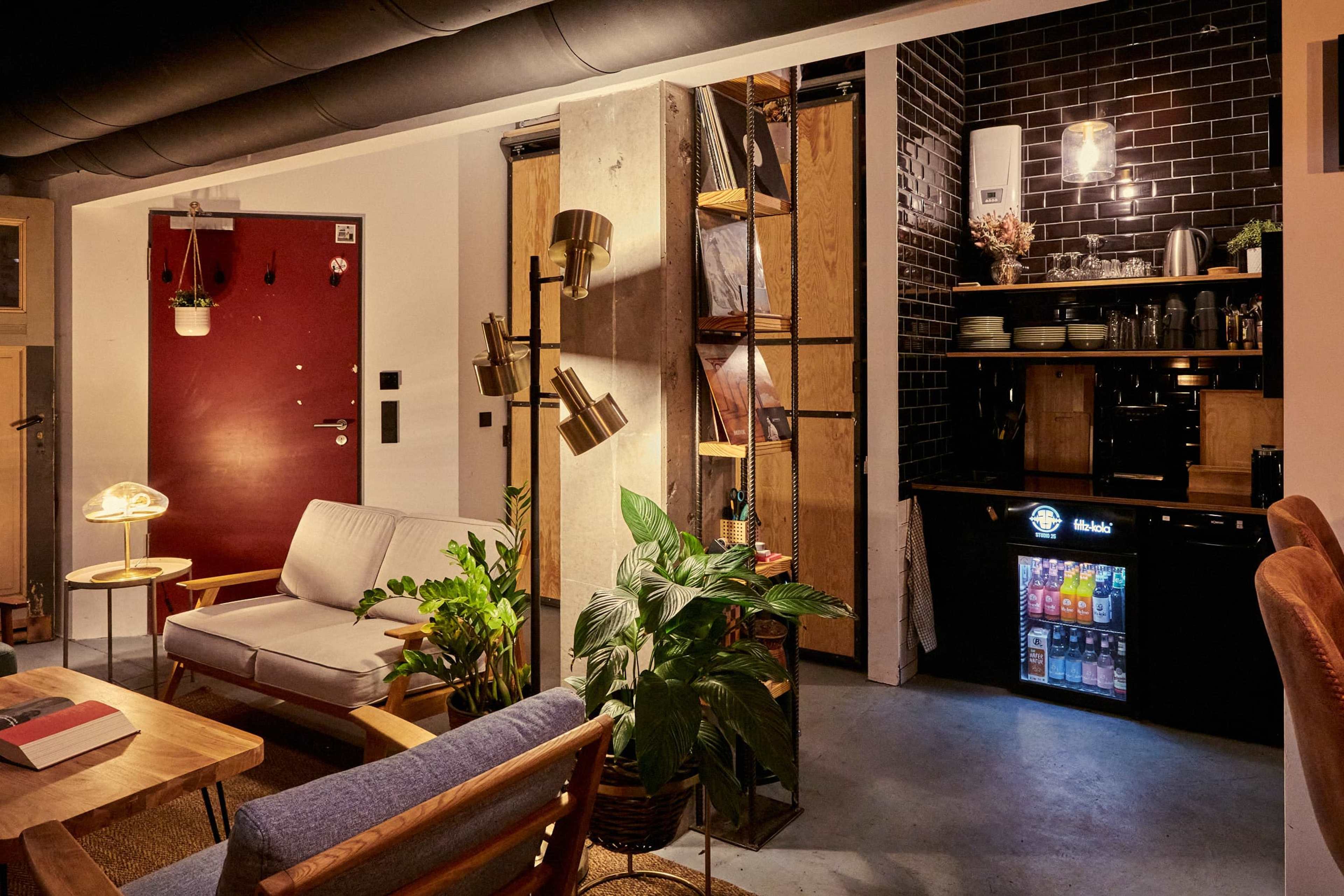 Studio für Audio, Video oder Meetings im Herzen Berlins direkt an der Spree. Image in Friedrichshain, Berlin, 