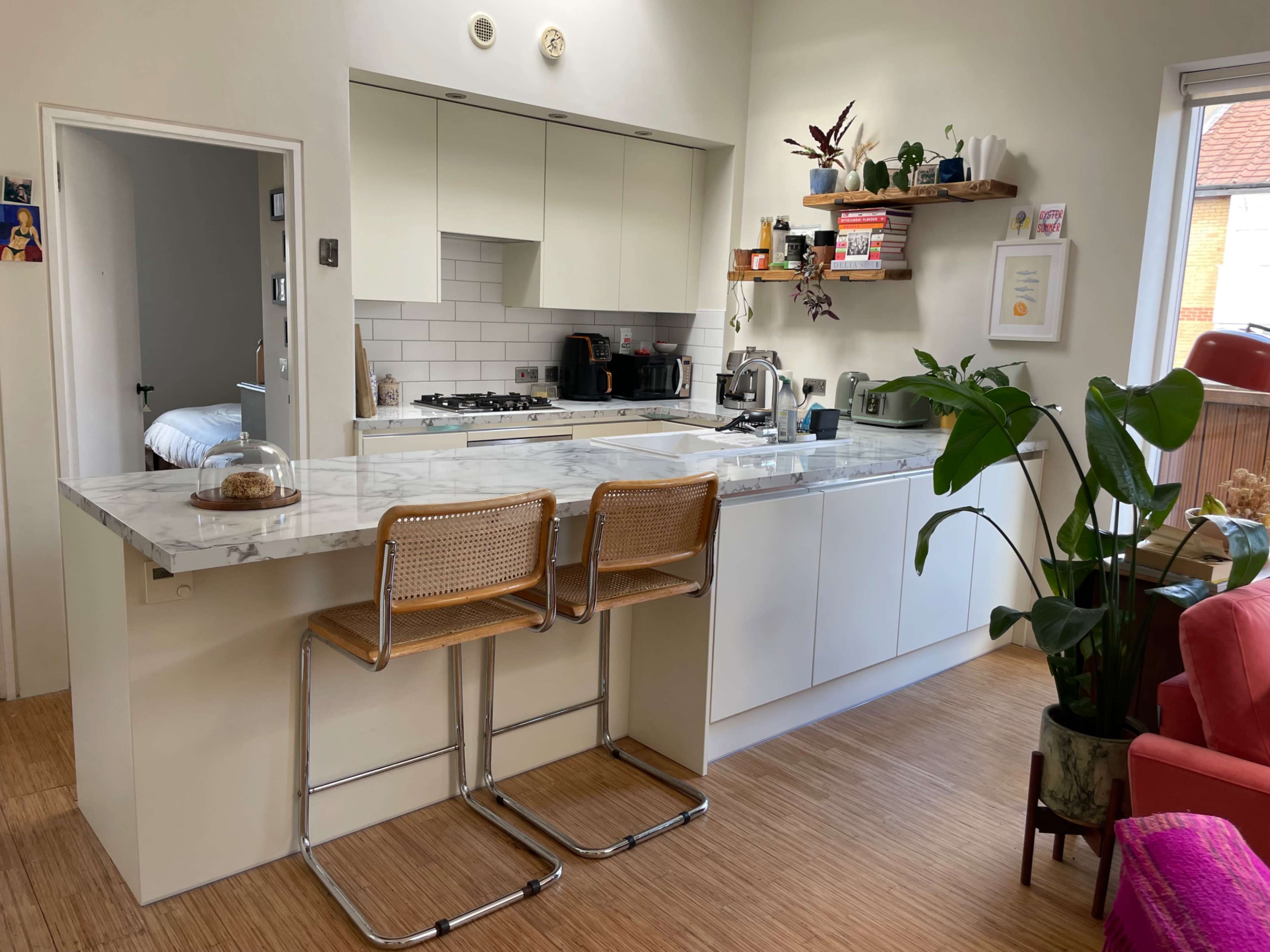 Bright Contemporary Peckham Flat Image in London, London, ENG