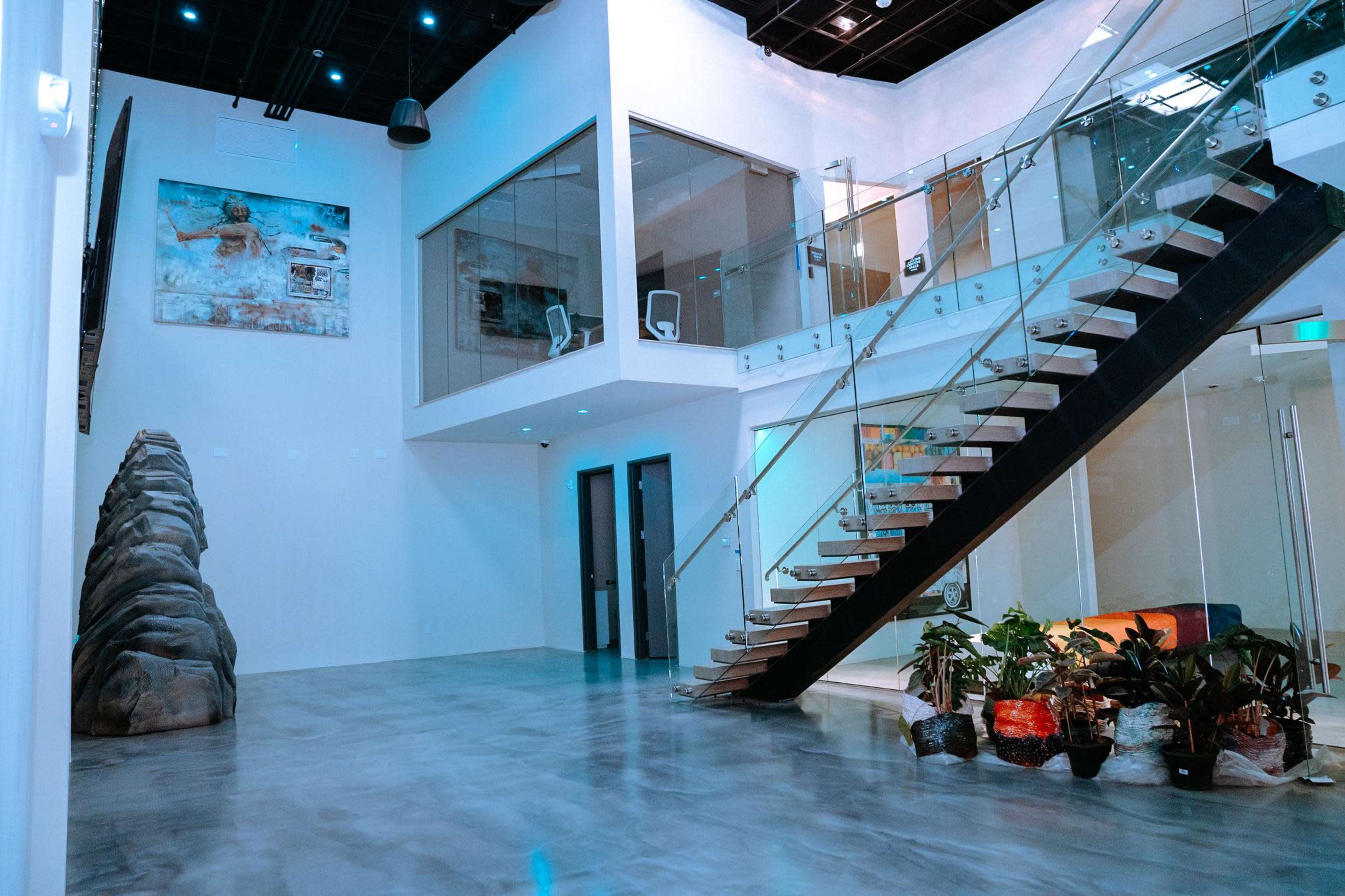 Turn-Key Podcast Studio Near LAX Image in Inglewood, Inglewood, CA