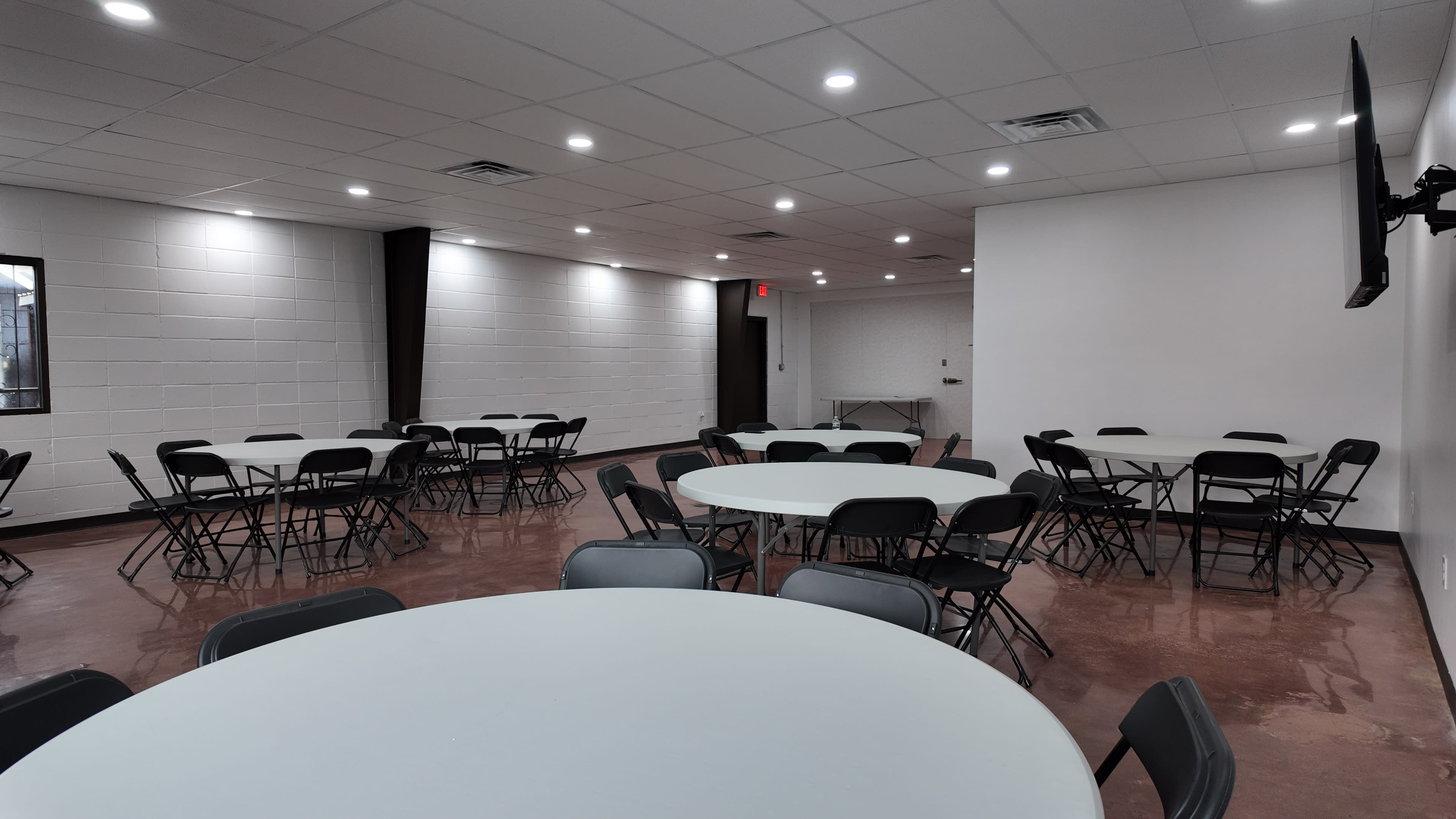 Stylish Event Venue Minutes from Downtown Houston – Ideal for Celebrations & Creative Events Image in Near Northside, Houston, TX