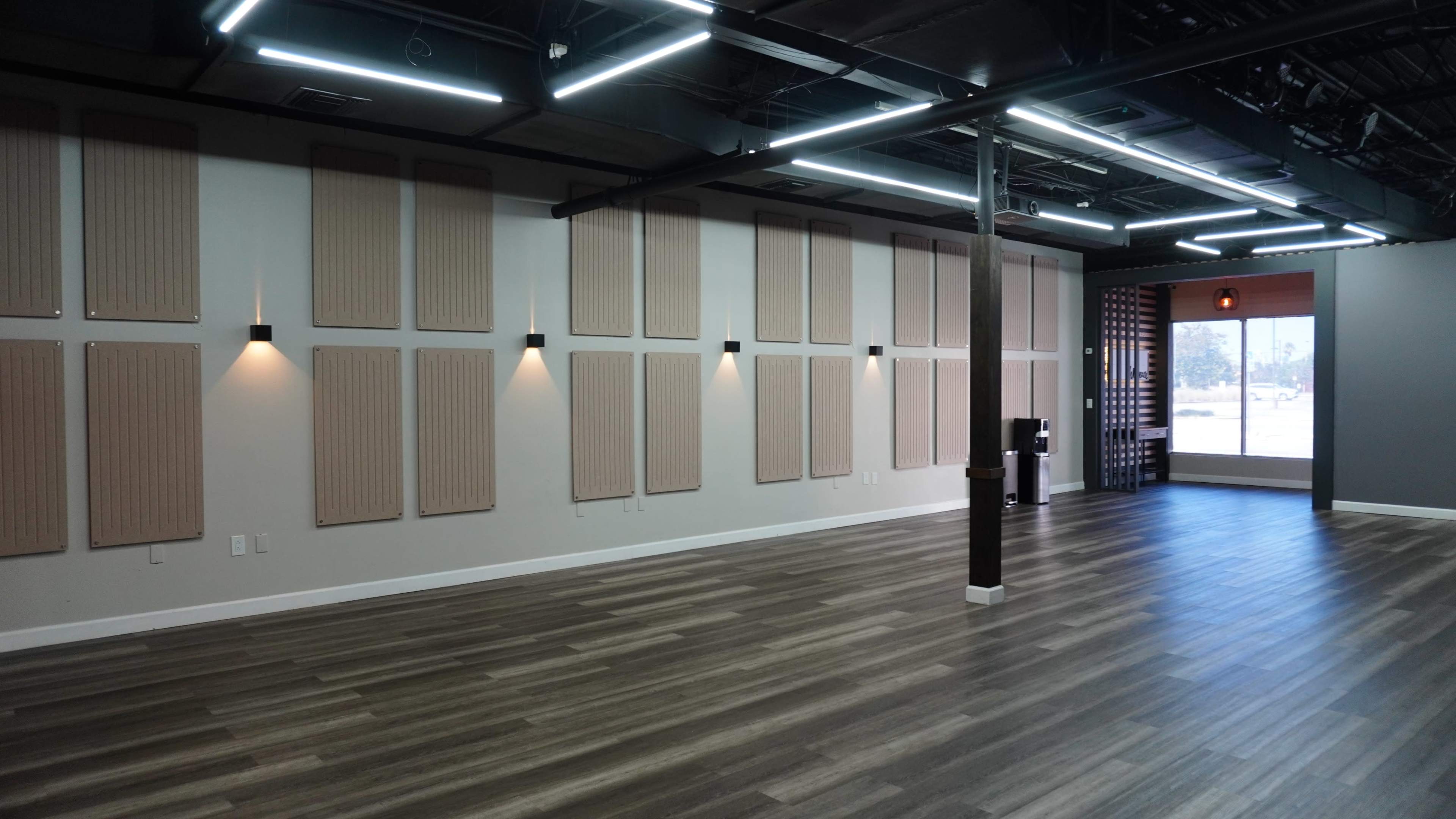 Event Space with Multi Use Facility Image in Colonial Town Center, Orlando, FL