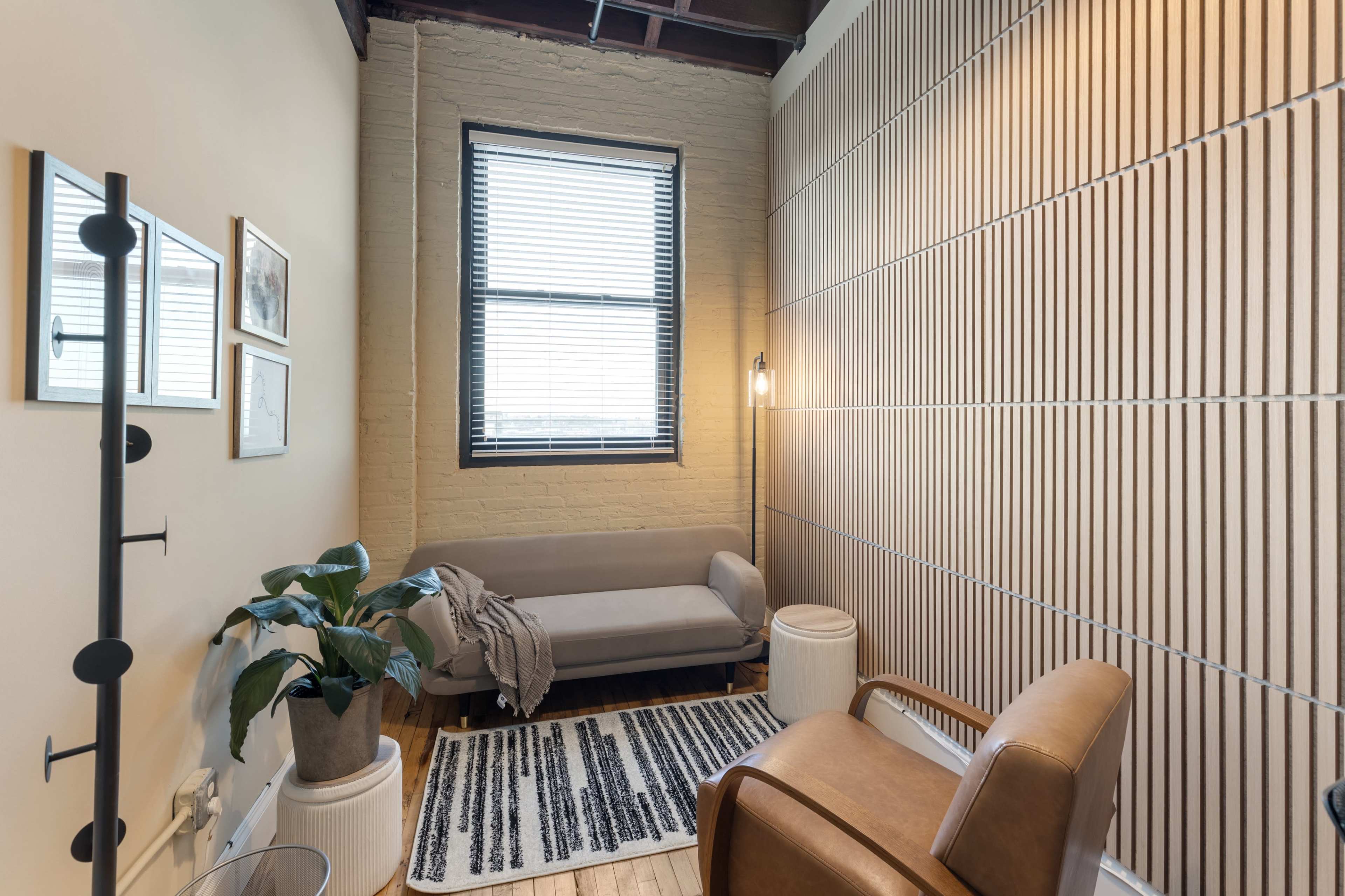 Serene & Professional Therapeutic Office Space in the DMV Area Image in Canton, Baltimore, MD