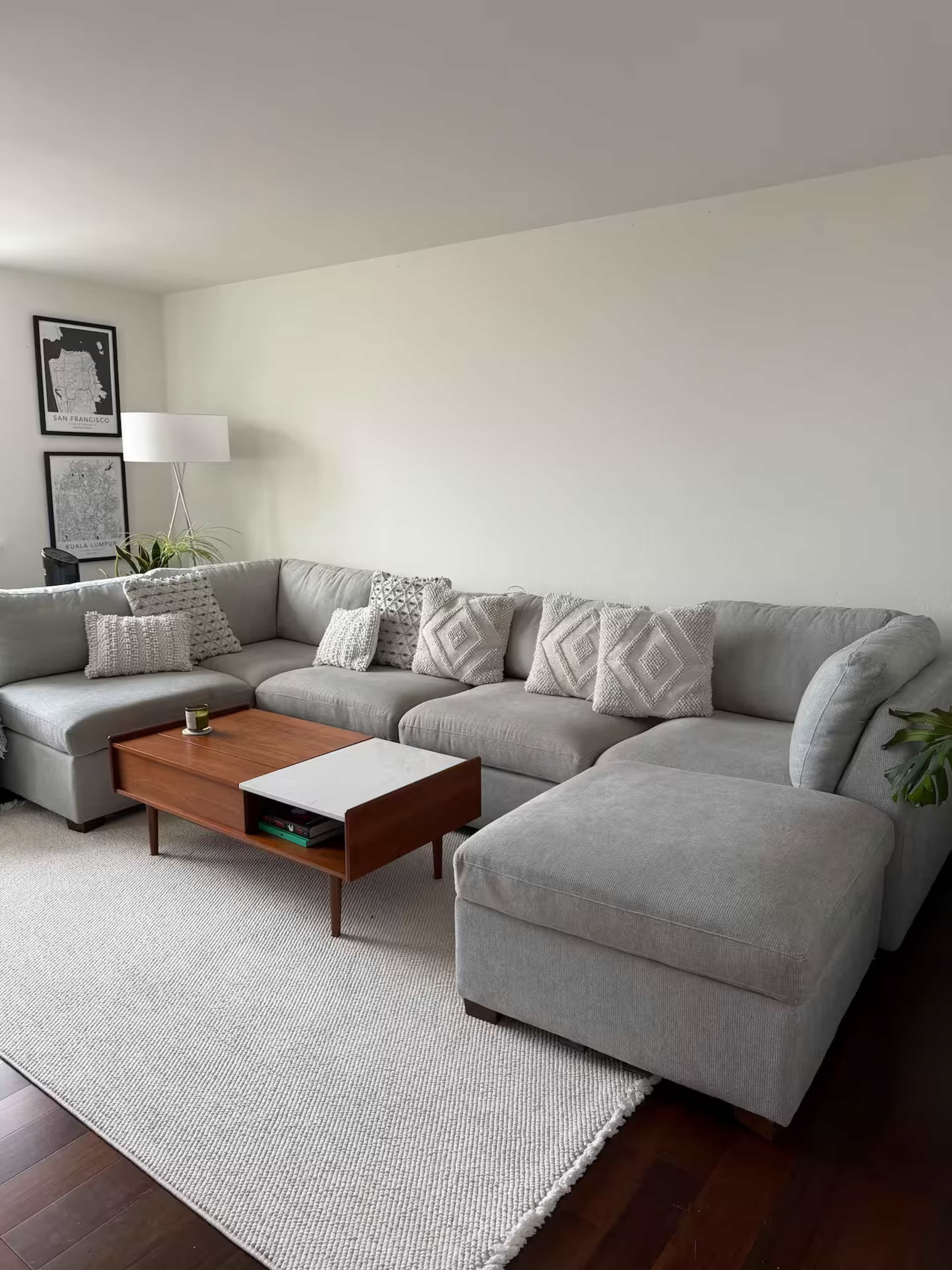 SF Condo with Golden Gate Bridge View Image in Union Street, San Francisco, CA